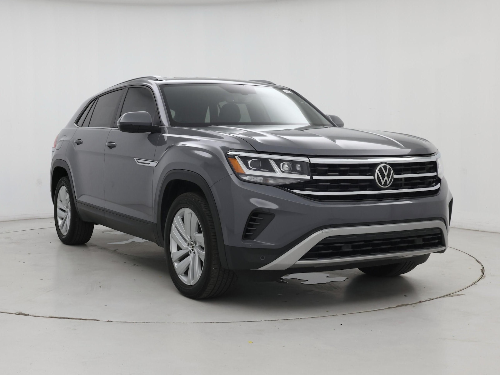 2021 Volkswagen Atlas Cross Sport SE w/Tech - Photo 2