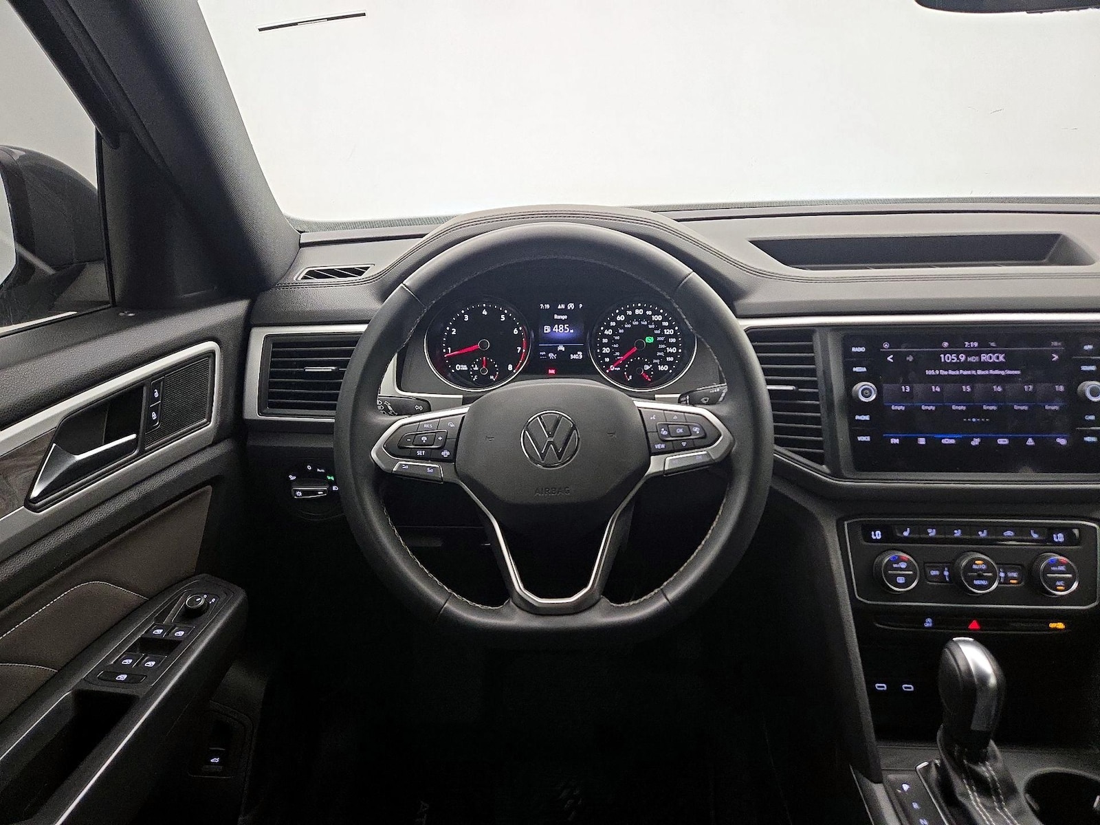 2021 Volkswagen Atlas Cross Sport SE w/Tech - Photo 11