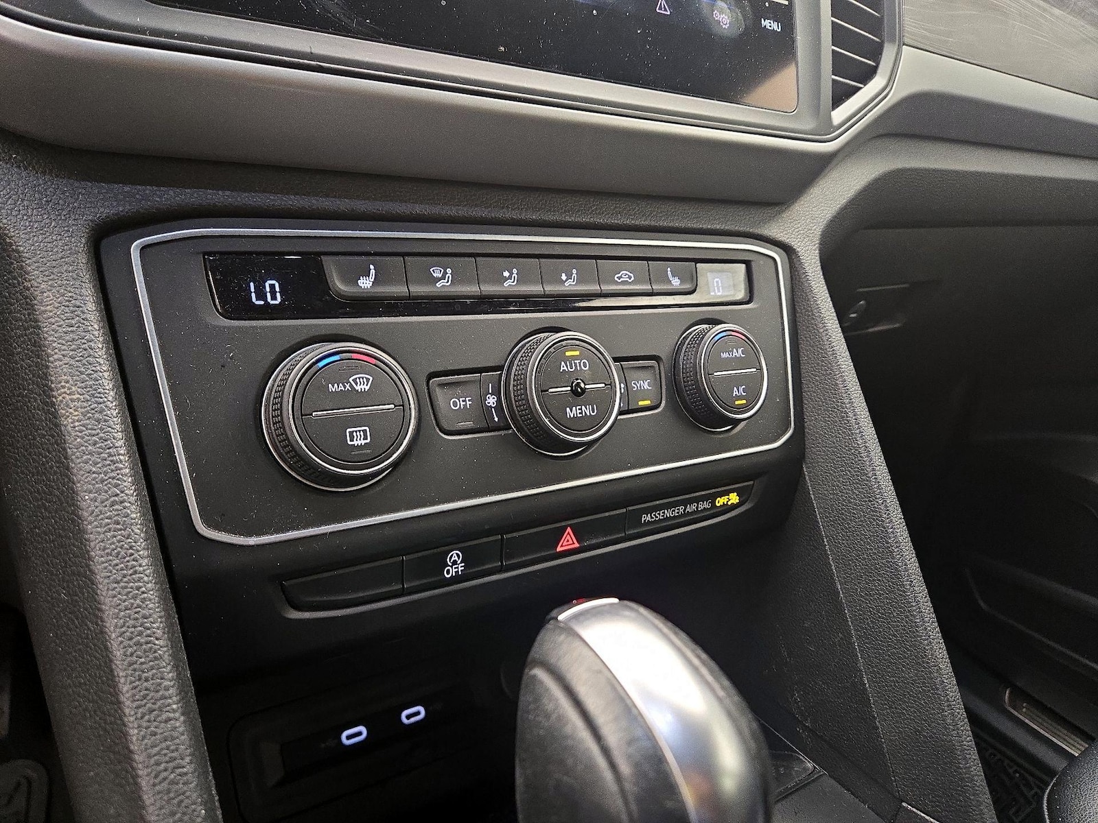 2021 Volkswagen Atlas Cross Sport SE w/Tech - Photo 17