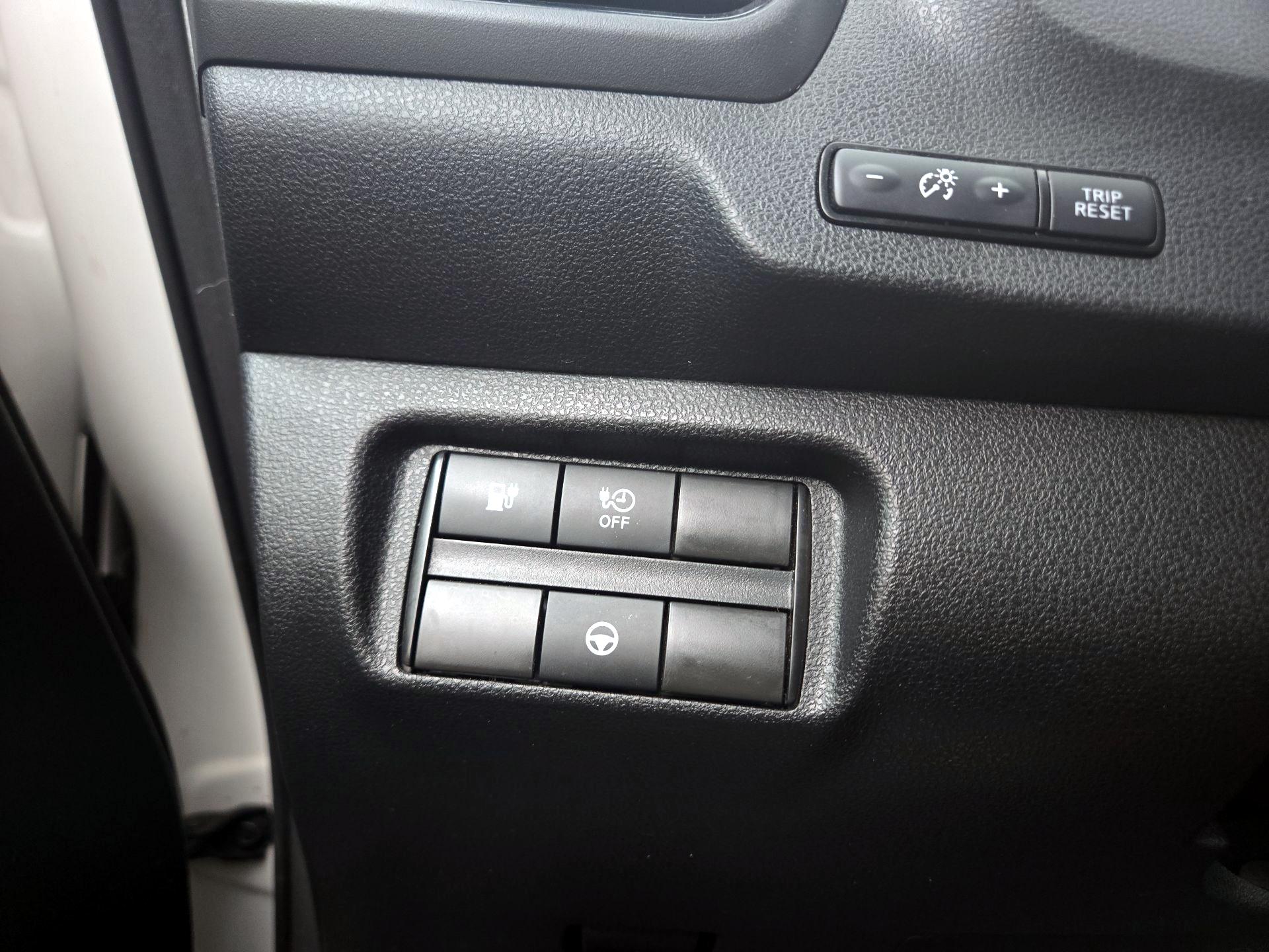 Thumbnail: 2020 Nissan Leaf - 13