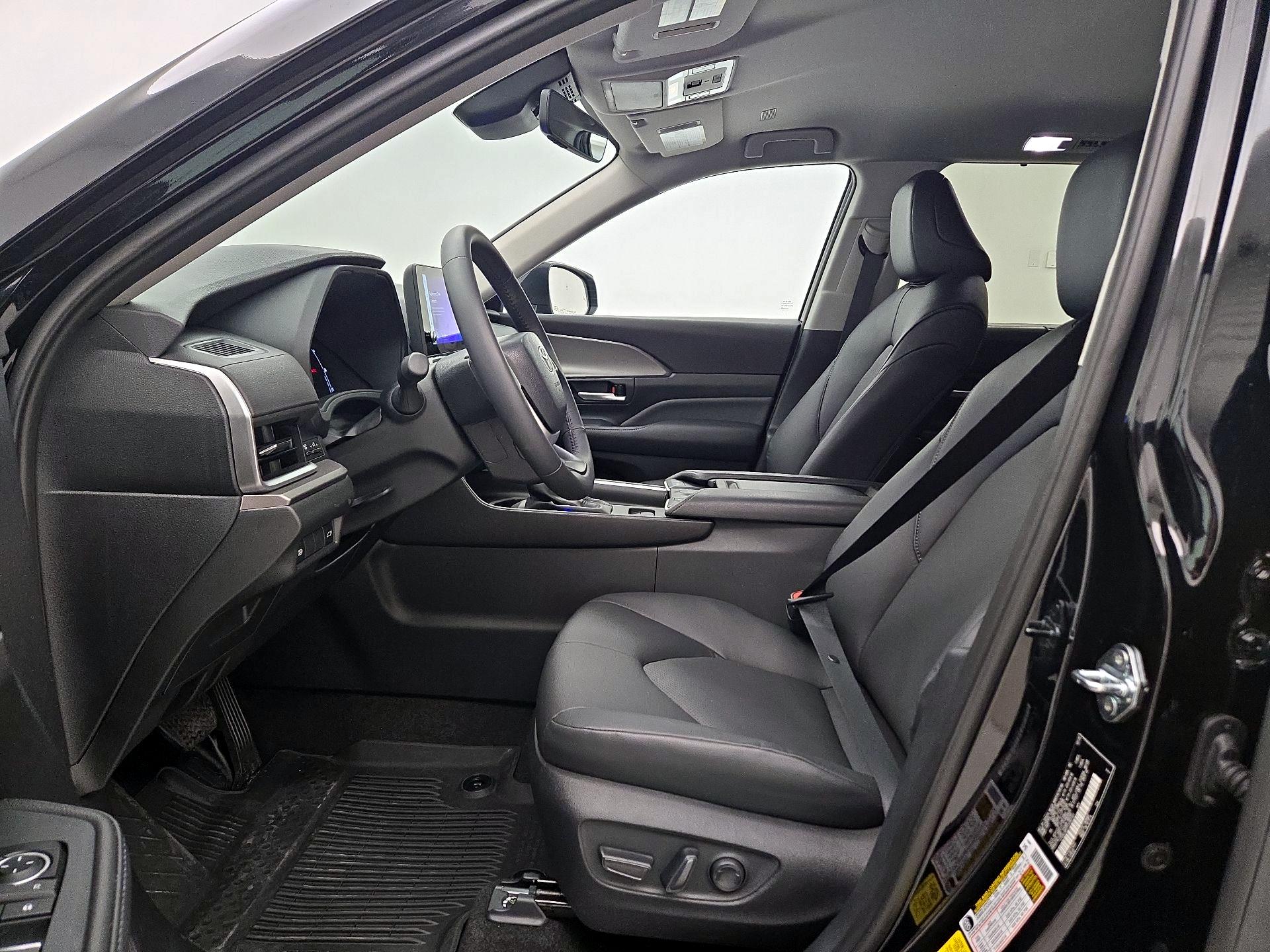 Thumbnail: 2026 Toyota Highlander - 11