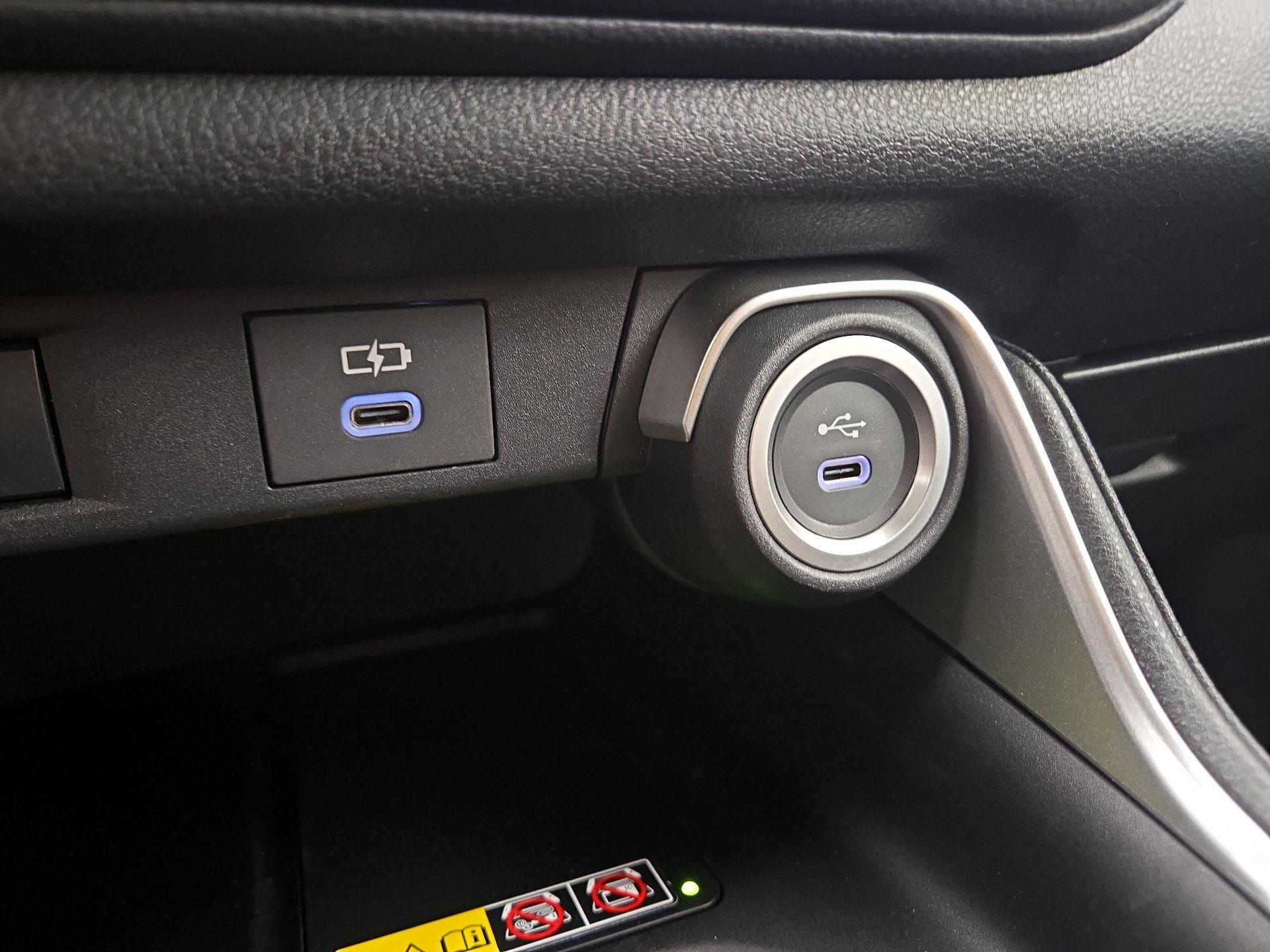 Thumbnail: 2026 Toyota Highlander - 18