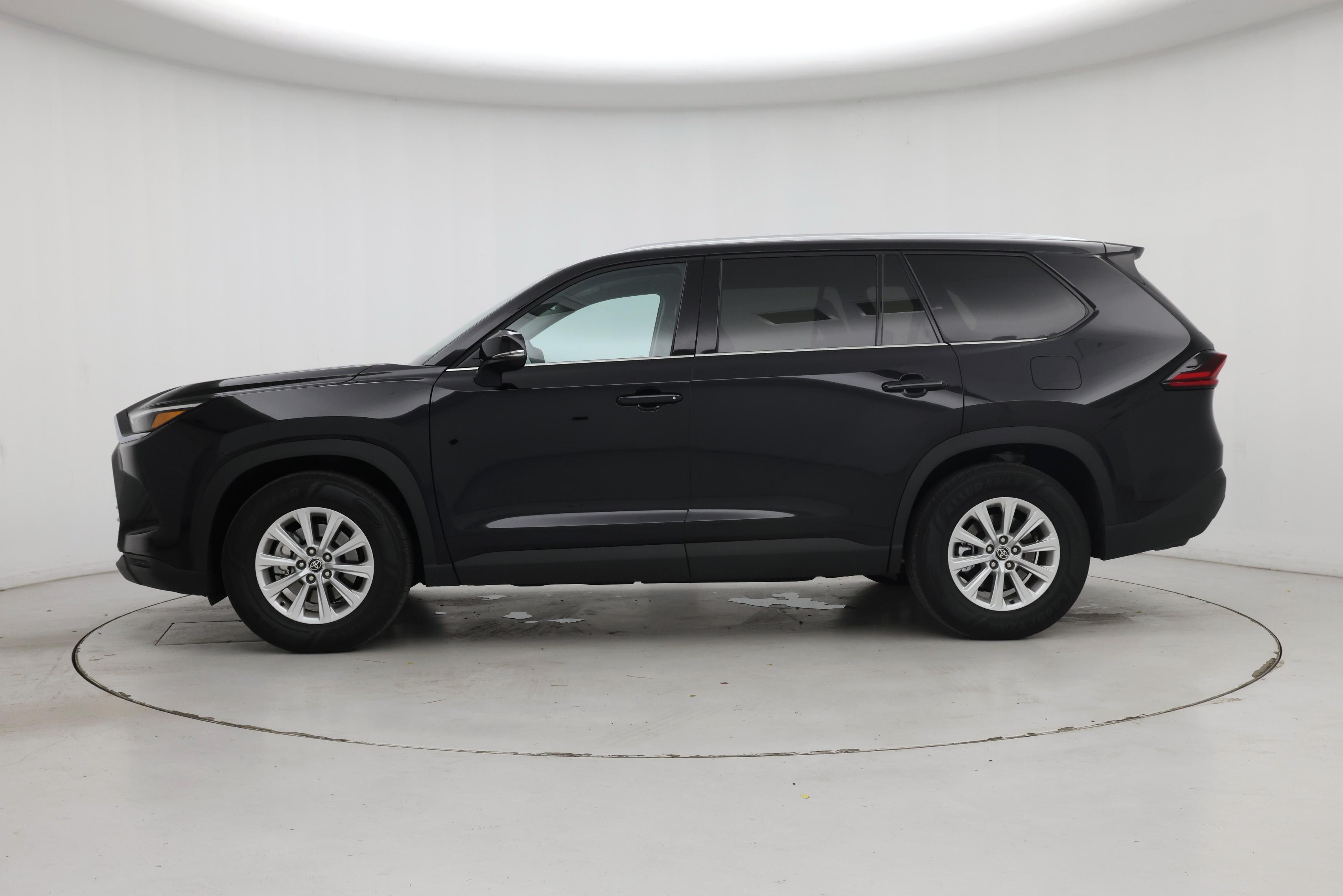 Thumbnail: 2026 Toyota Highlander - 3