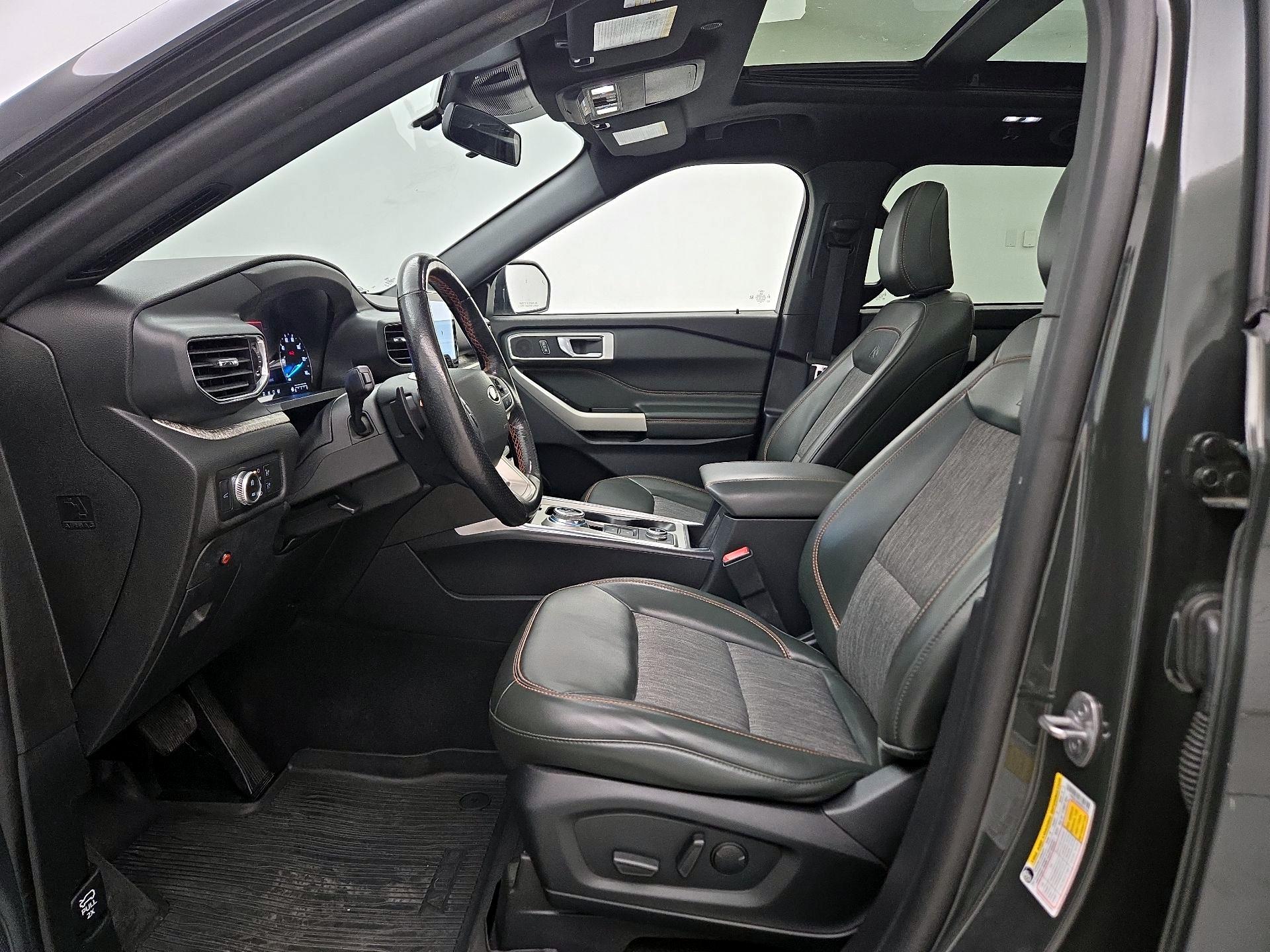 Thumbnail: 2022 Ford Explorer - 11