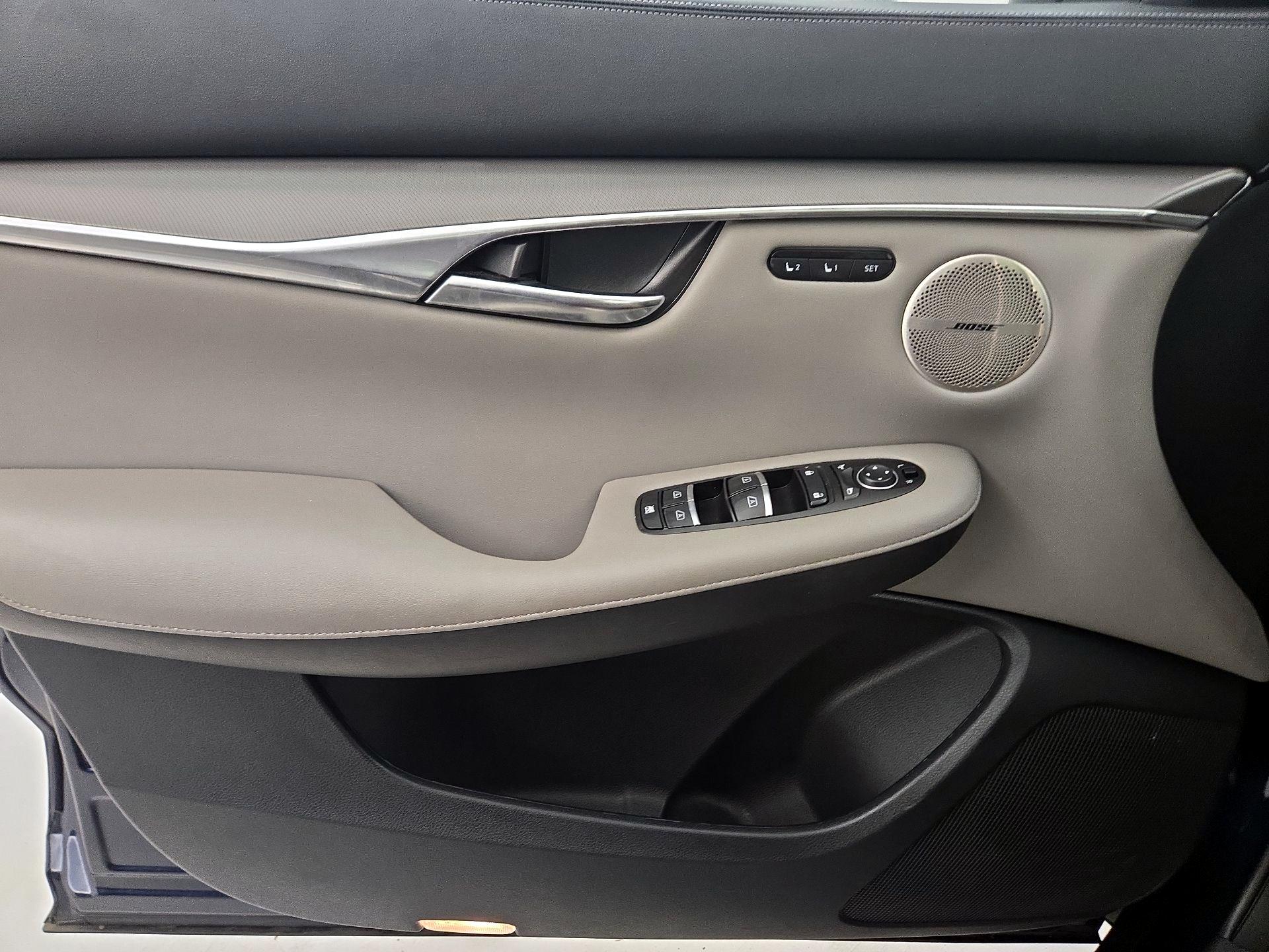 Thumbnail: 2023 INFINITI QX50 - 12
