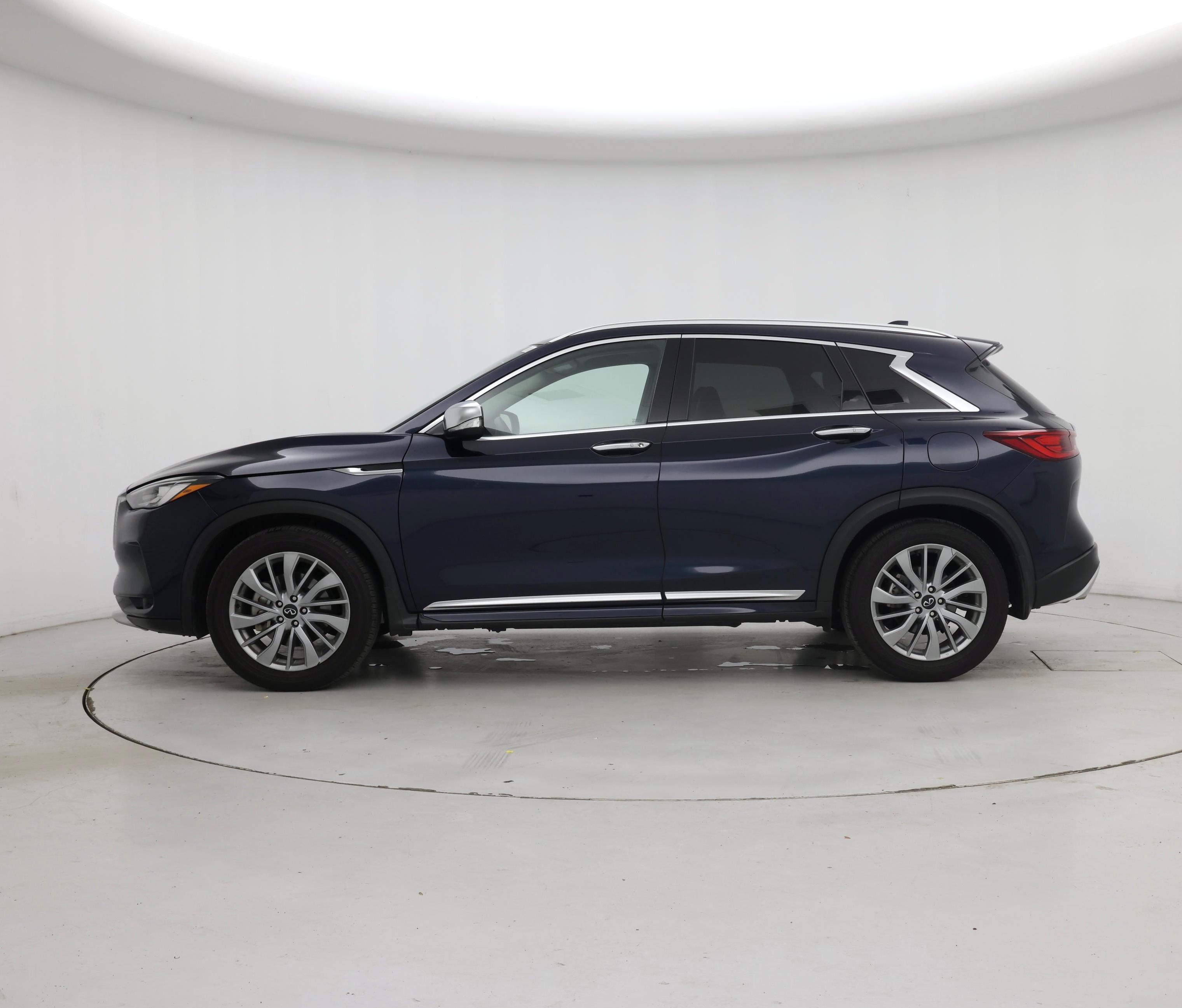 Thumbnail: 2023 INFINITI QX50 - 3