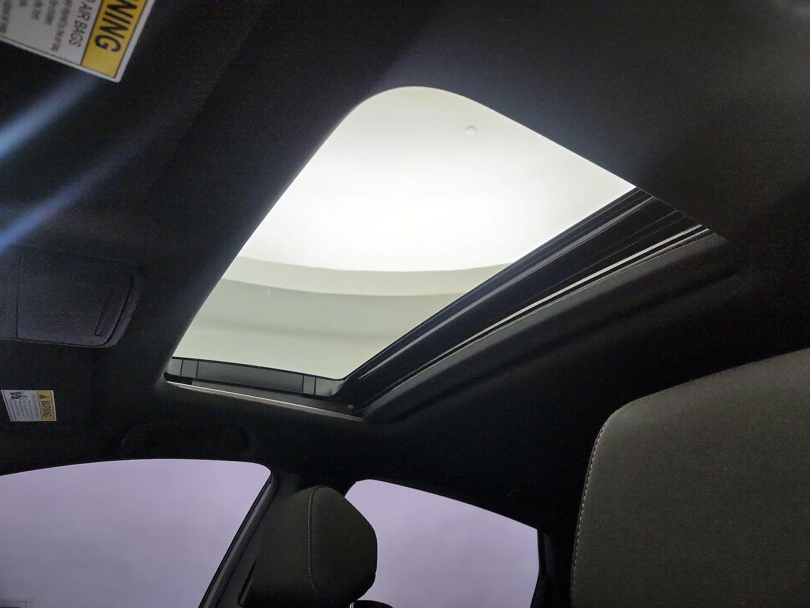 Sunroof(s) & Overhead Airbags