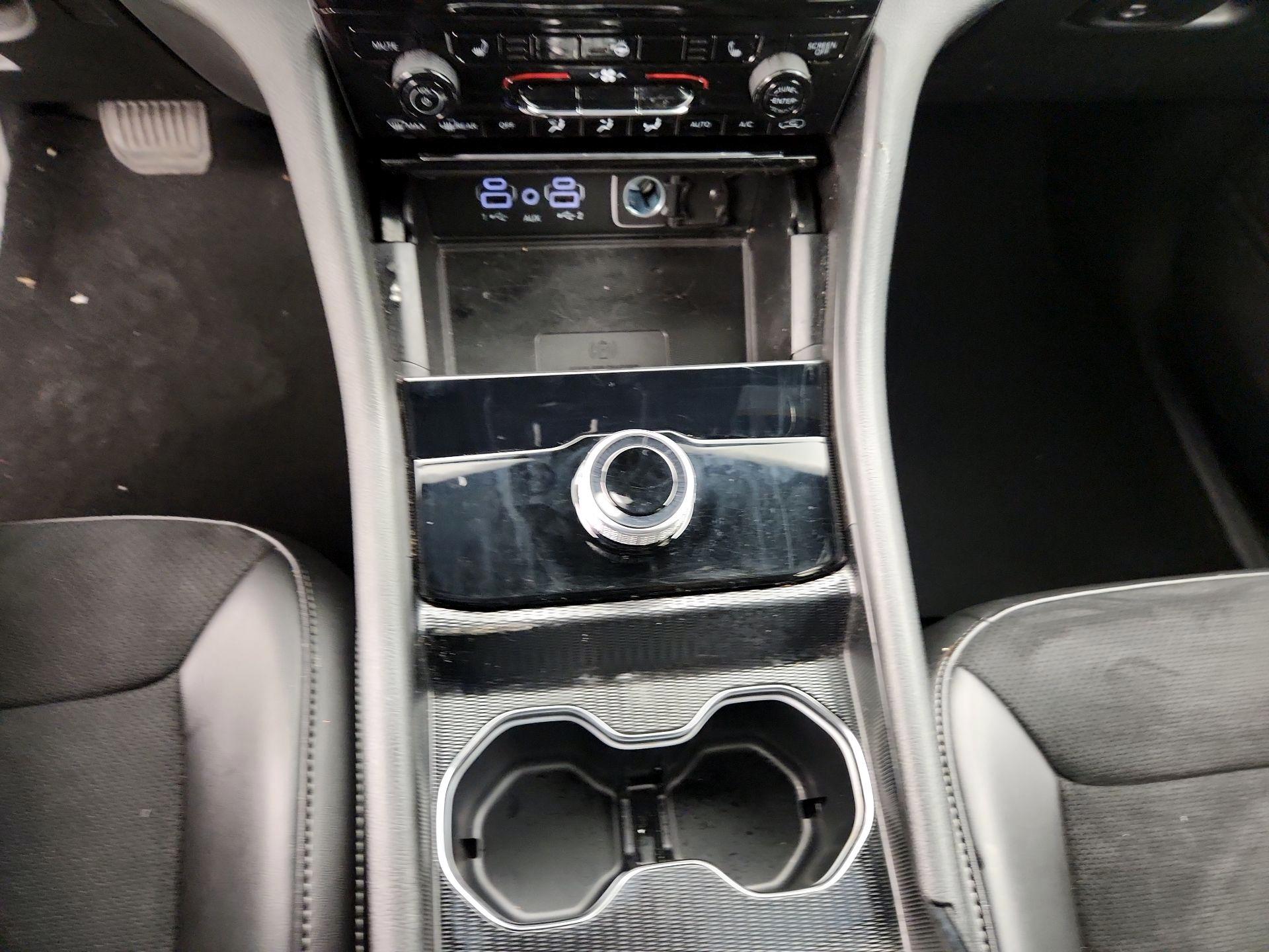 Thumbnail: 2024 Jeep Grand Cherokee - 17