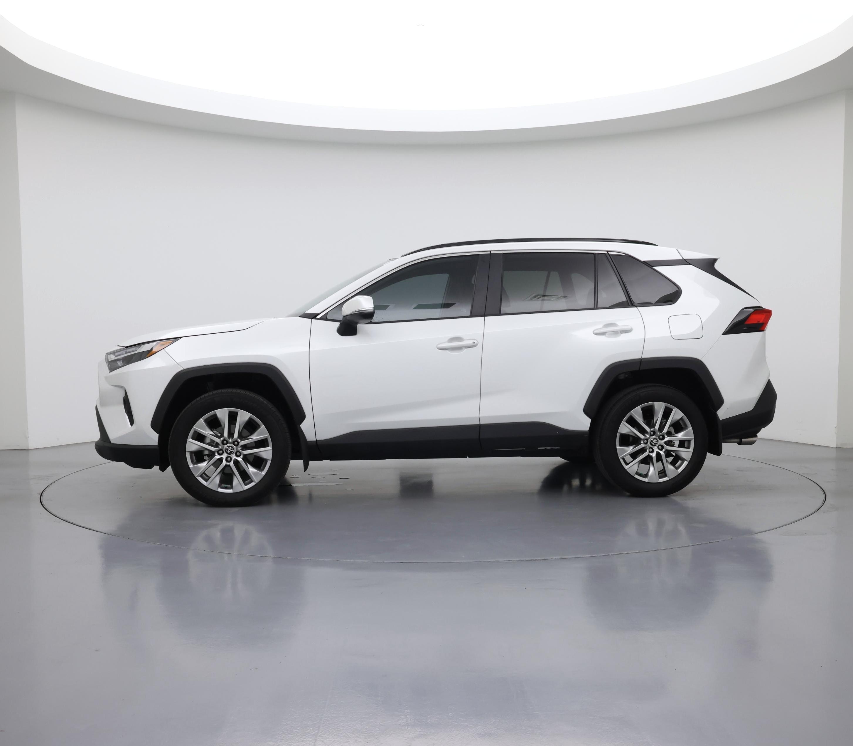 Thumbnail: 2025 Toyota RAV4 - 3
