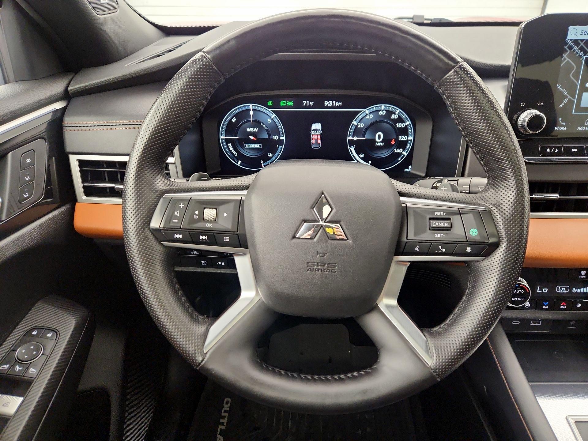 Thumbnail: 2024 Mitsubishi Outlander - 10