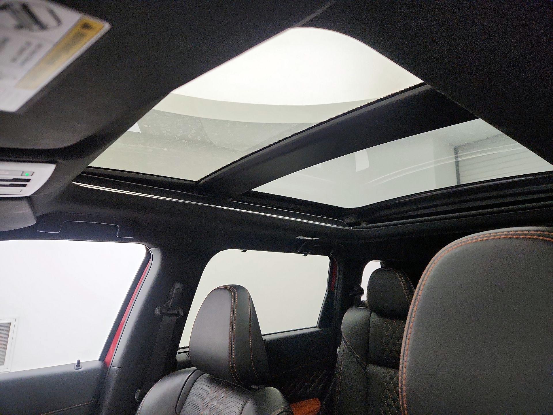 Thumbnail: 2024 Mitsubishi Outlander - 20