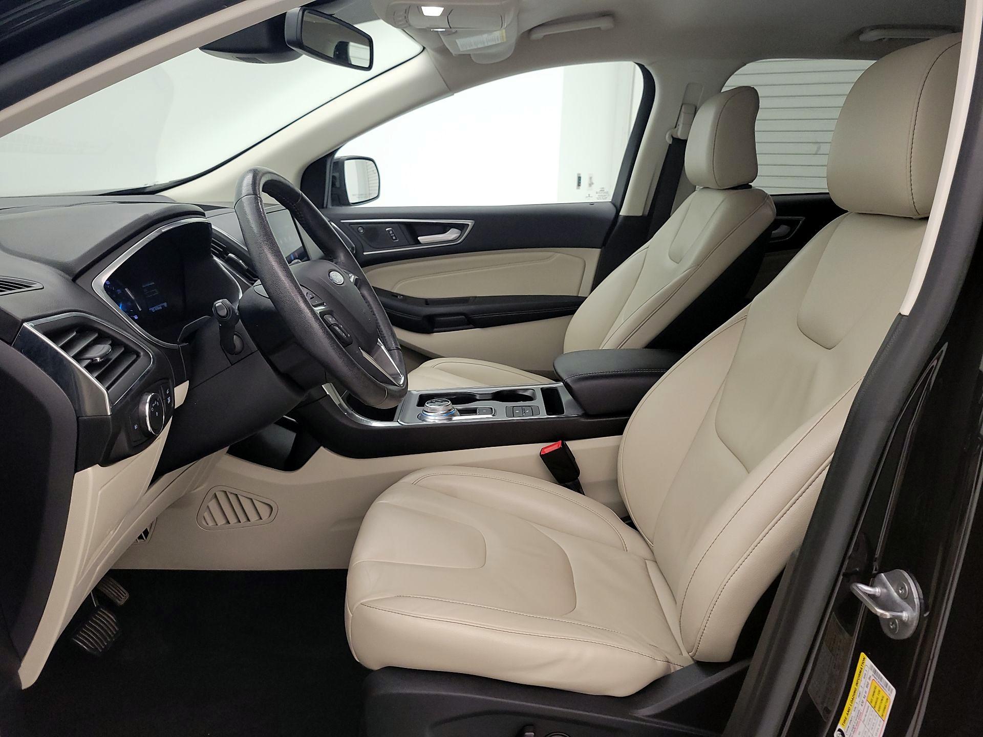 Thumbnail: 2021 Ford Edge - 11