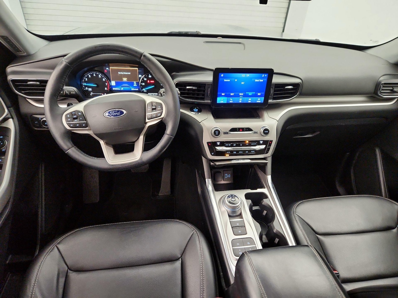 2020 Ford Explorer XLT - Photo 10