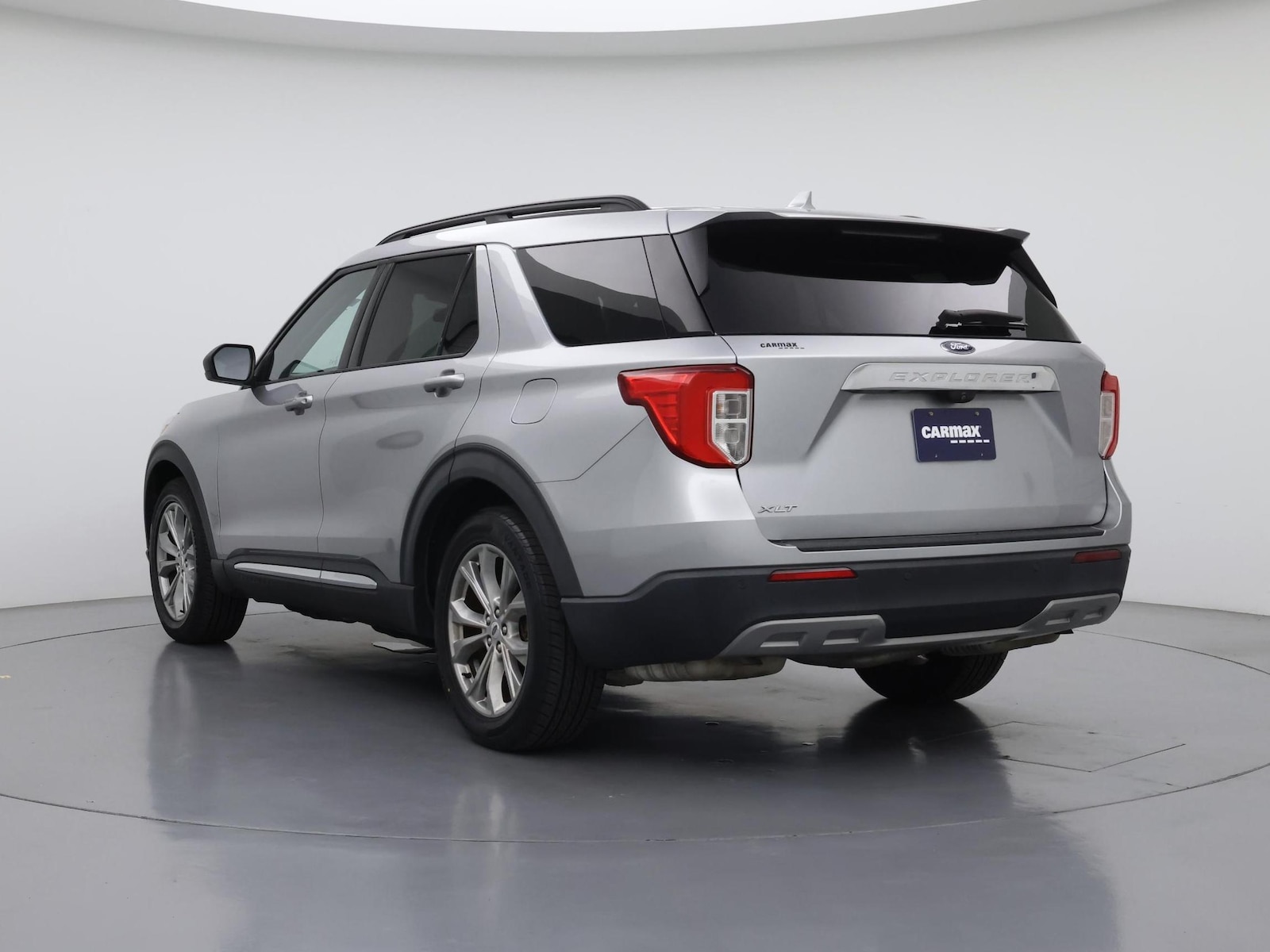 2020 Ford Explorer XLT - Photo 3