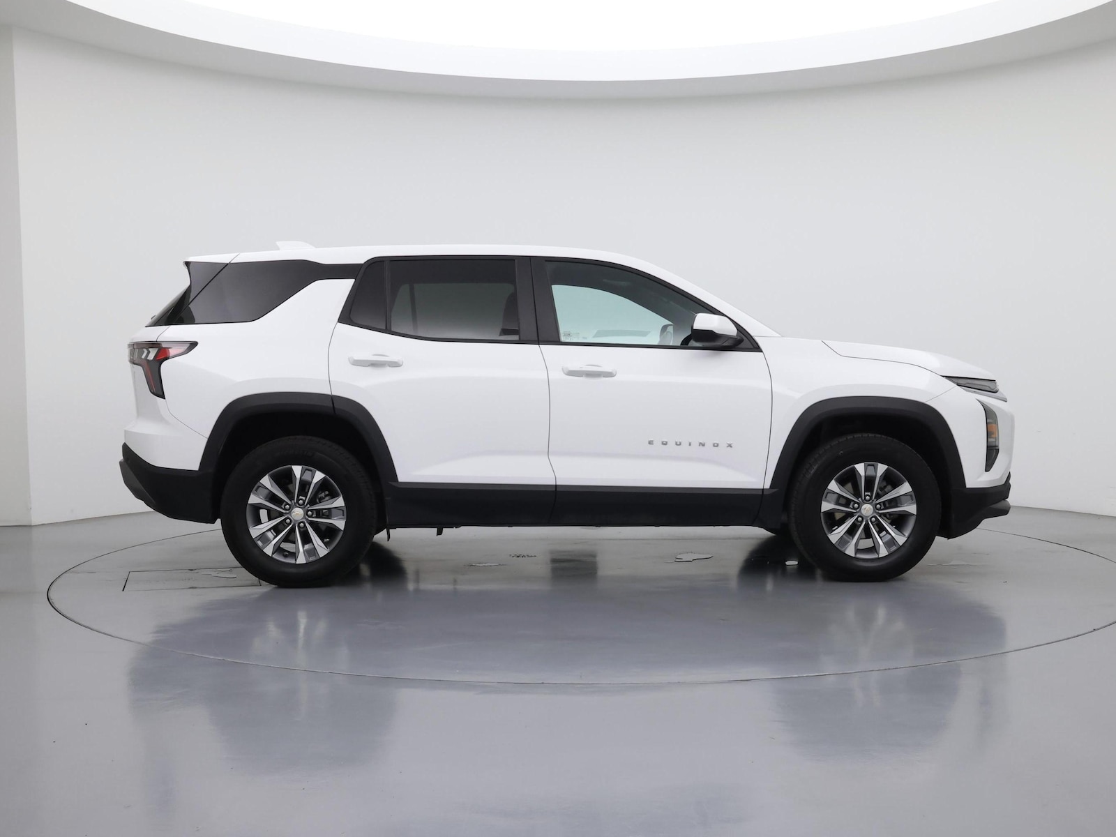 2025 Chevrolet Equinox LT - Photo 8