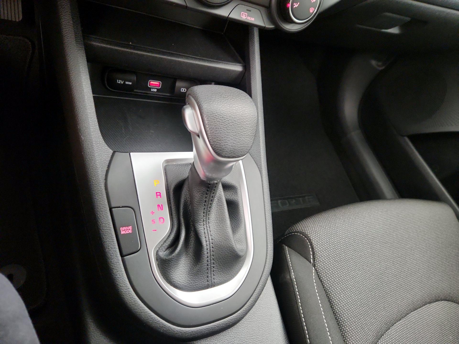Thumbnail: 2024 Kia Forte - 17