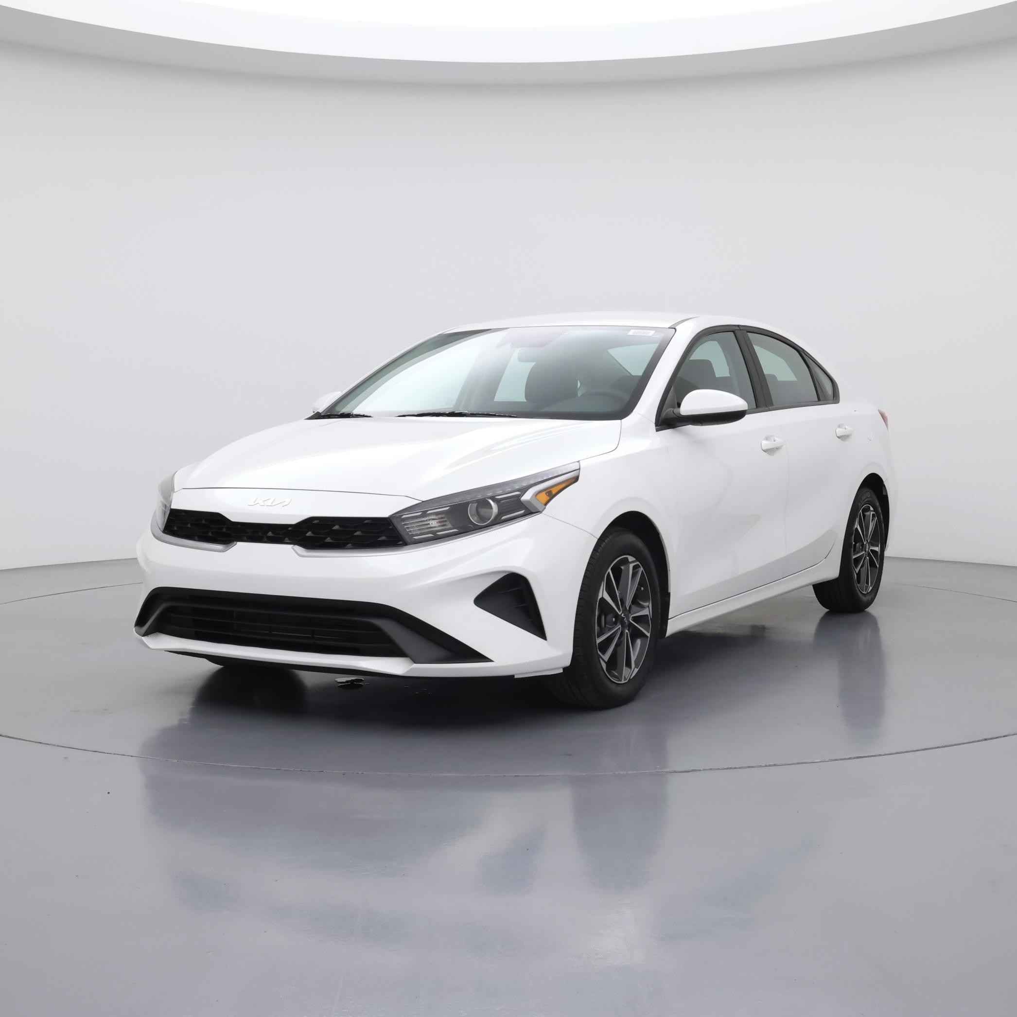 Thumbnail: 2024 Kia Forte - 4