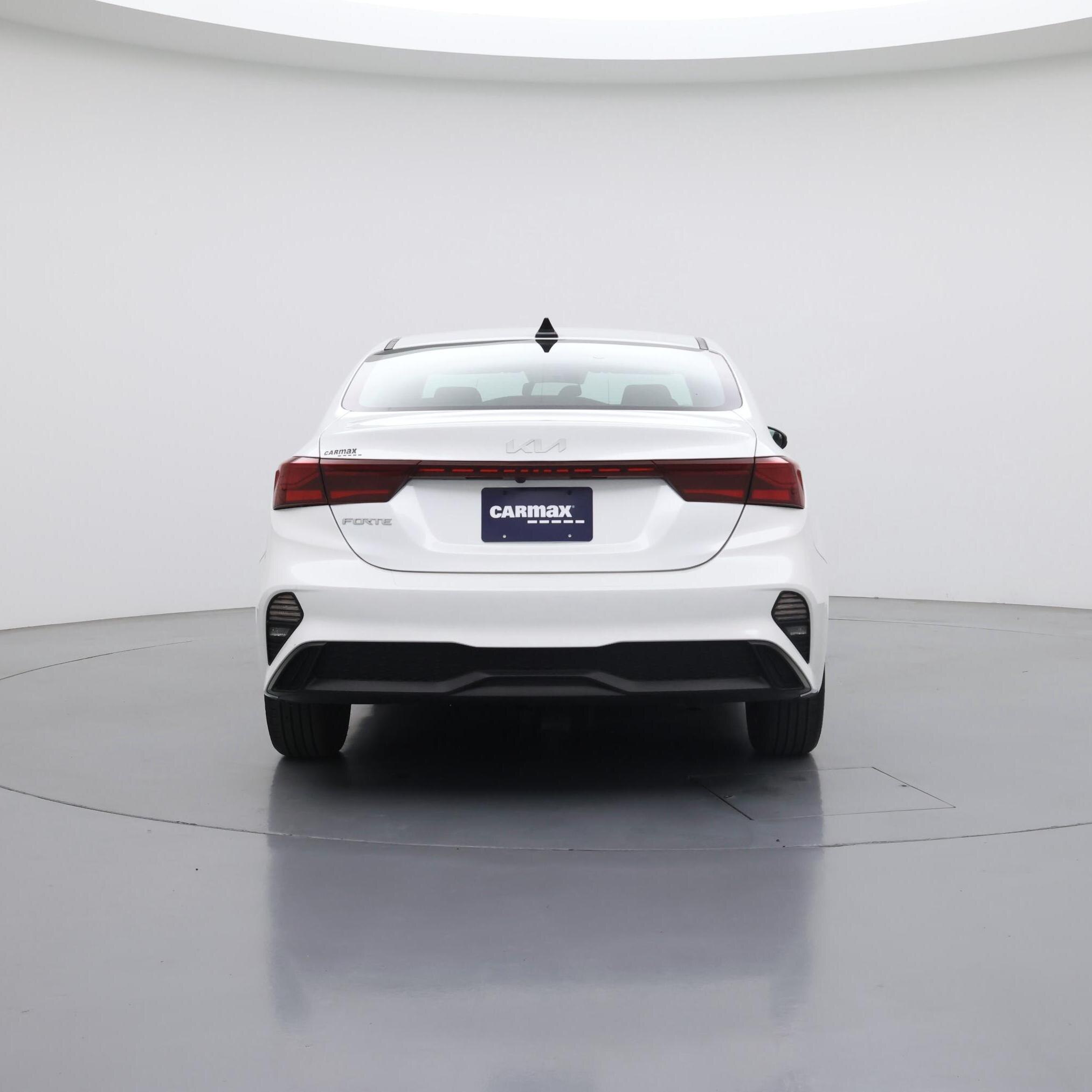 Thumbnail: 2024 Kia Forte - 6