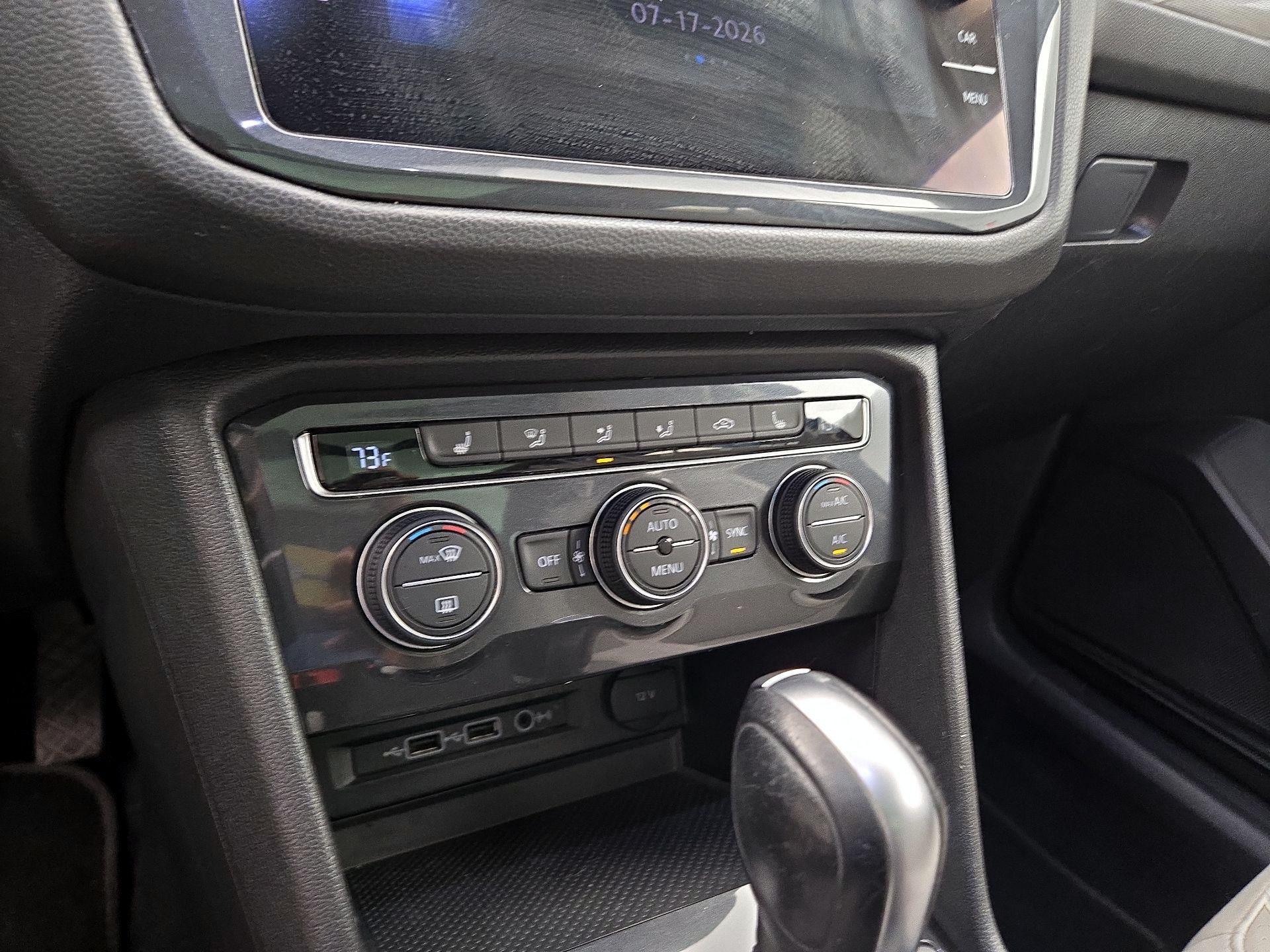 Thumbnail: 2019 Volkswagen Tiguan - 16