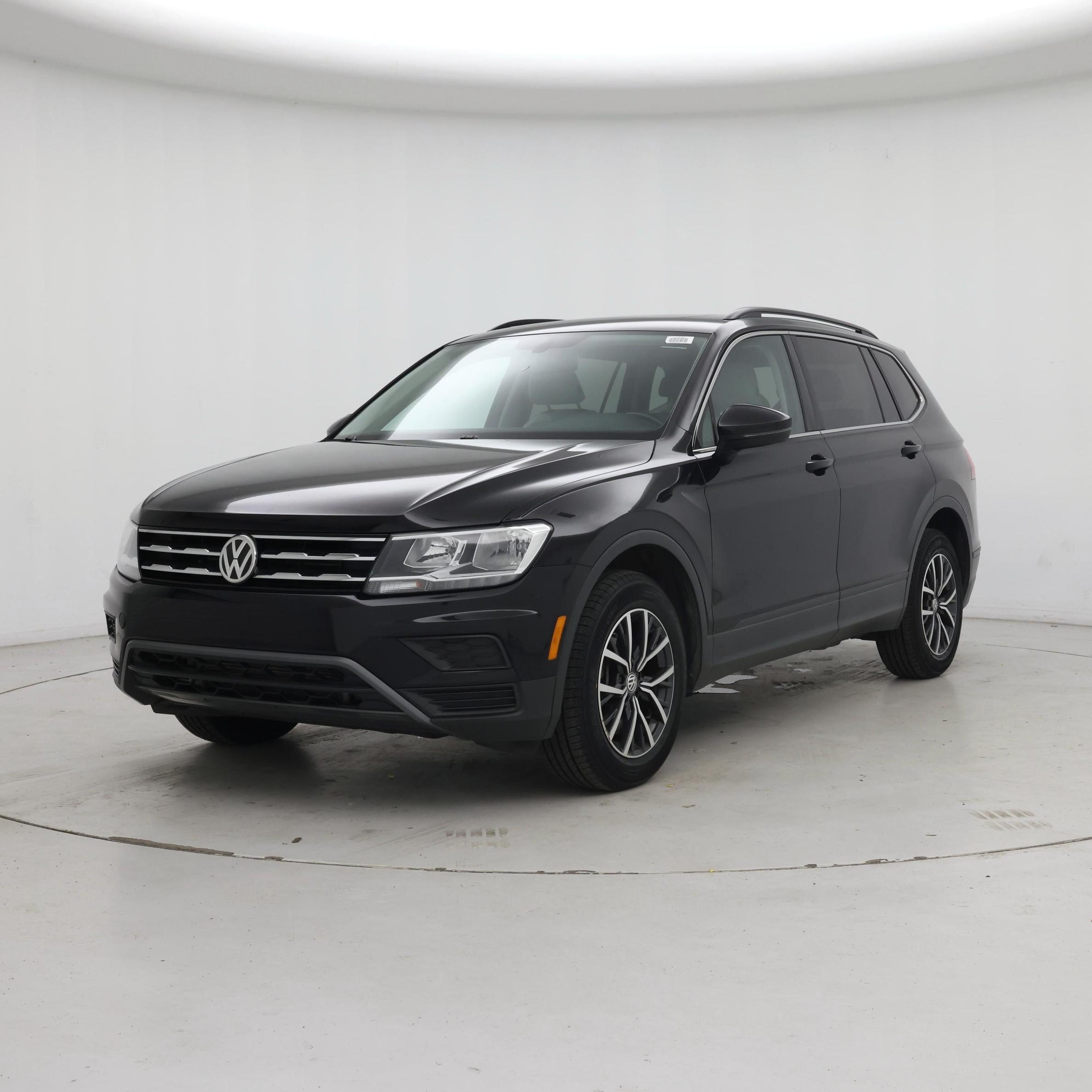 Thumbnail: 2019 Volkswagen Tiguan - 4