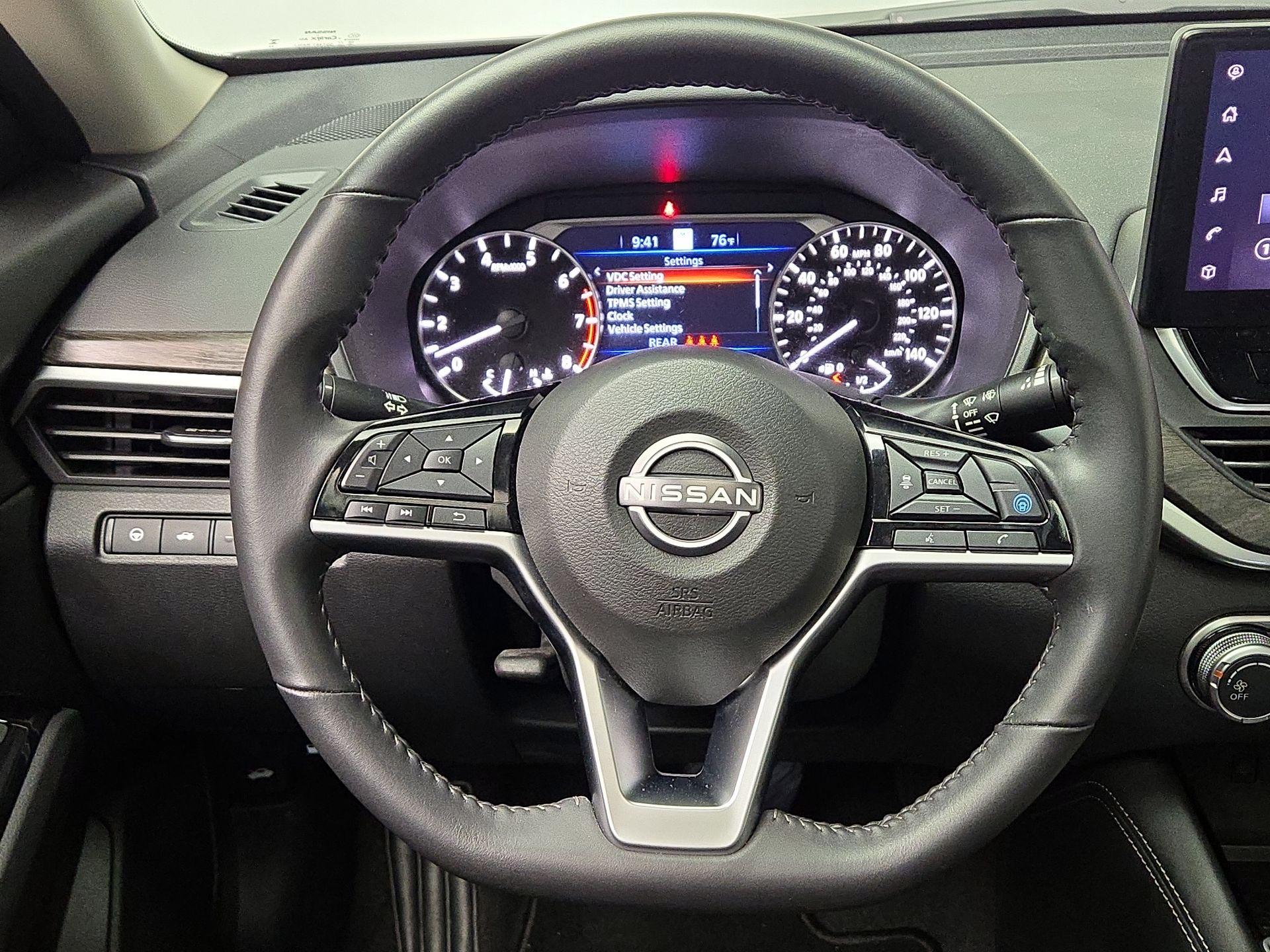 Thumbnail: 2023 Nissan Altima - 10
