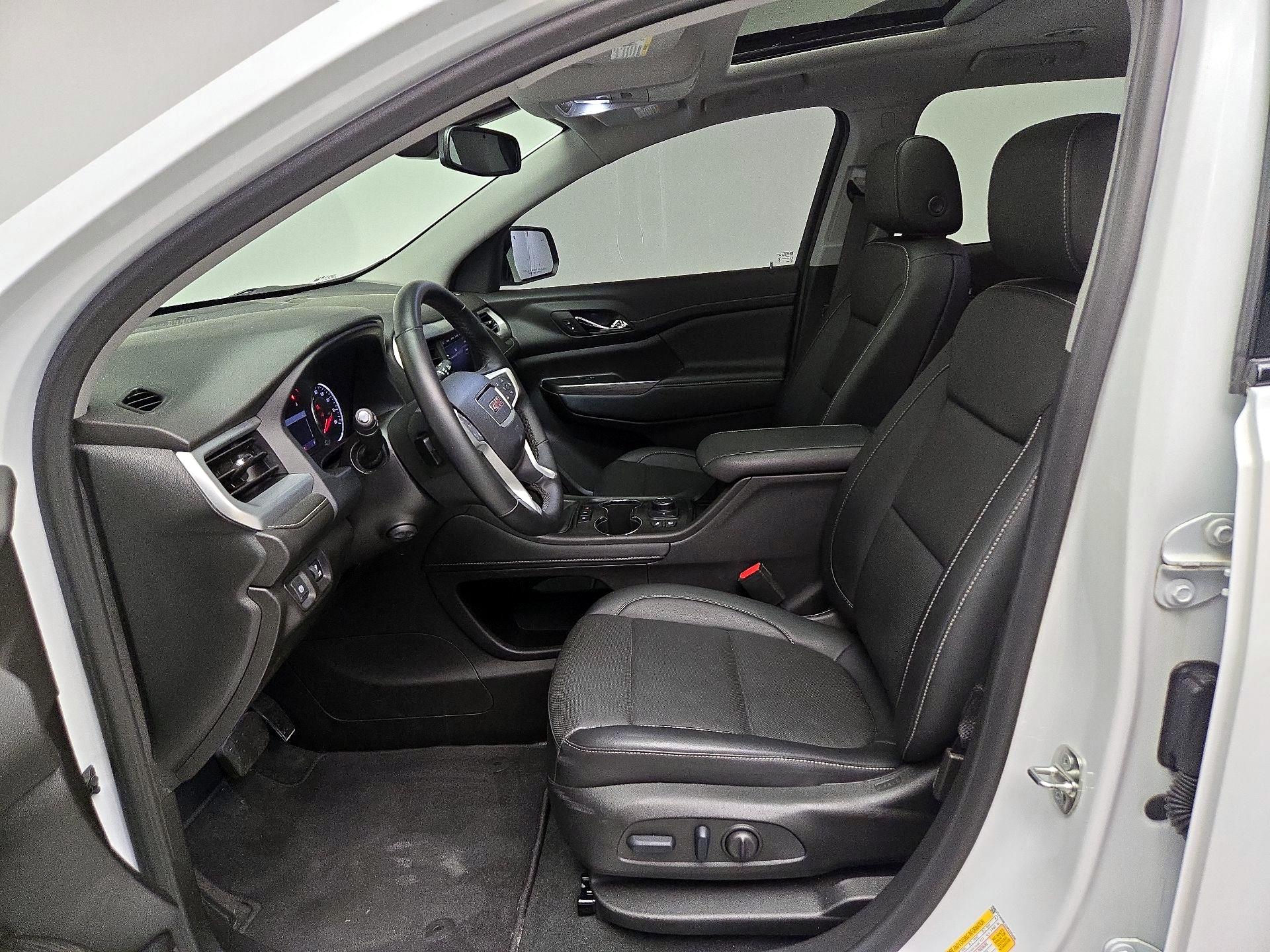 Thumbnail: 2023 GMC Acadia - 11