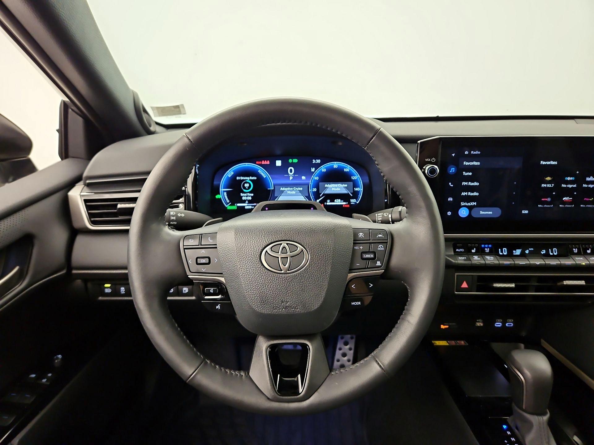 Thumbnail: 2025 Toyota Camry - 10