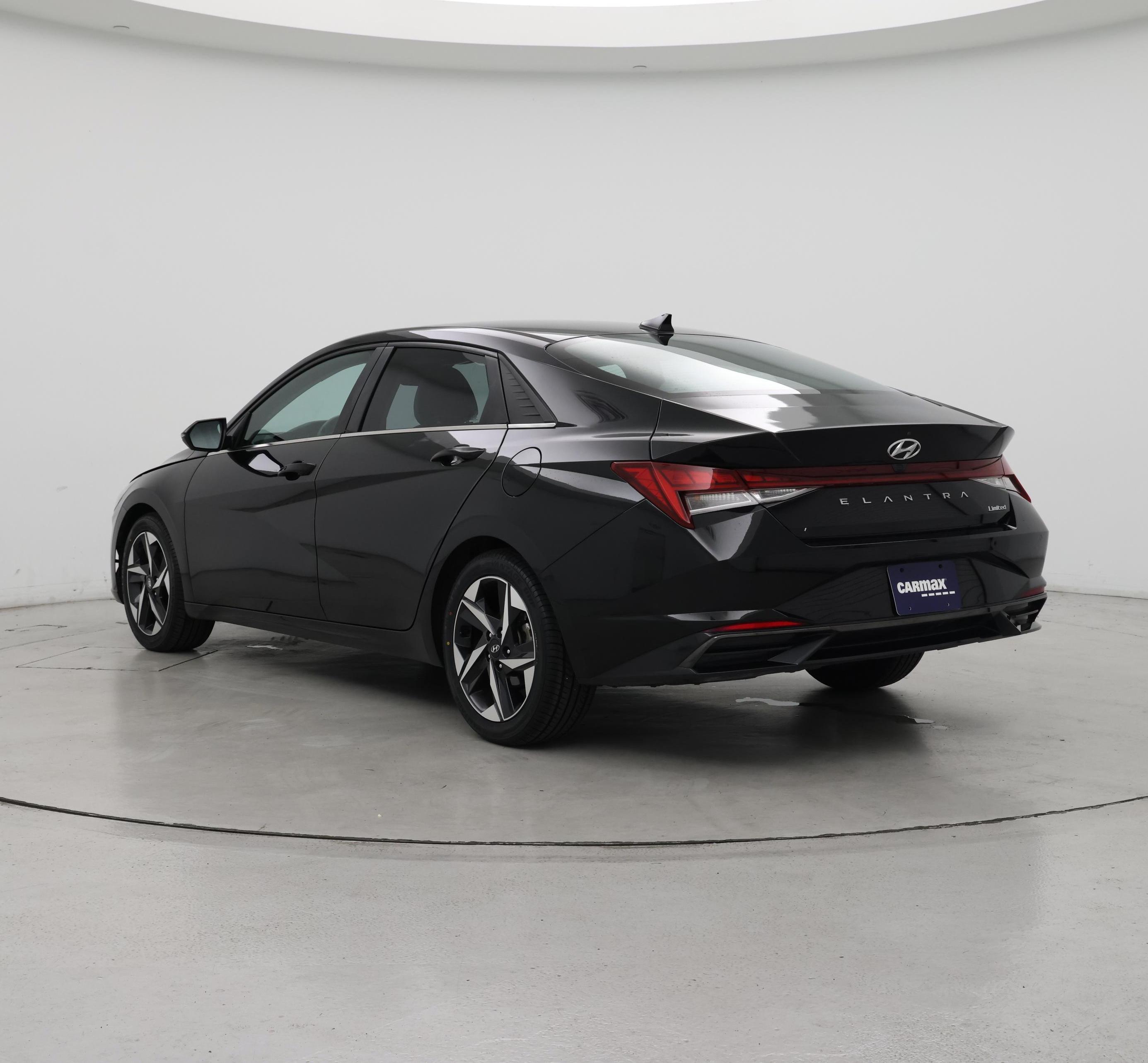 Thumbnail: 2023 Hyundai Elantra - 2