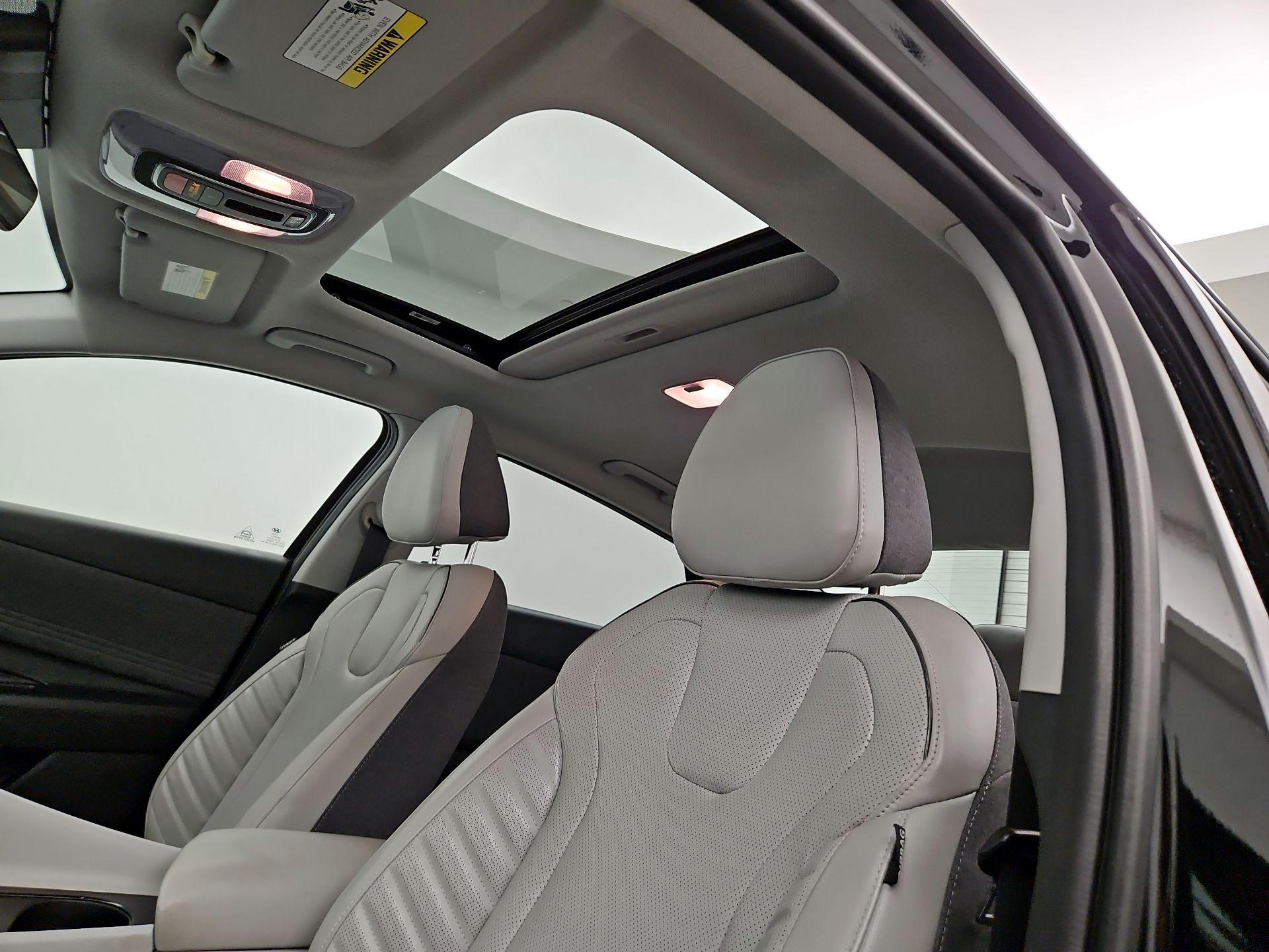 Thumbnail: 2023 Hyundai Elantra - 20