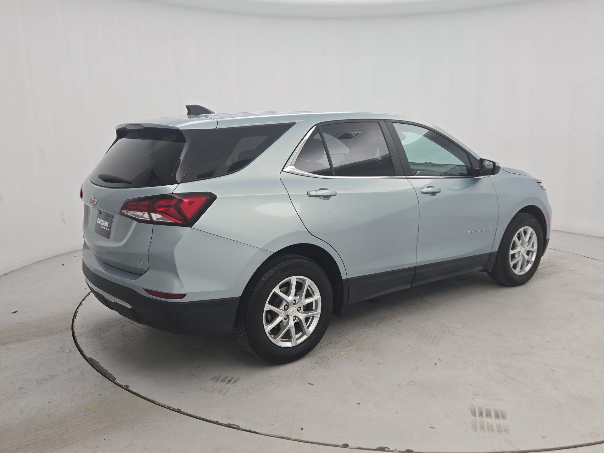 Thumbnail: 2022 Chevrolet Equinox - 5