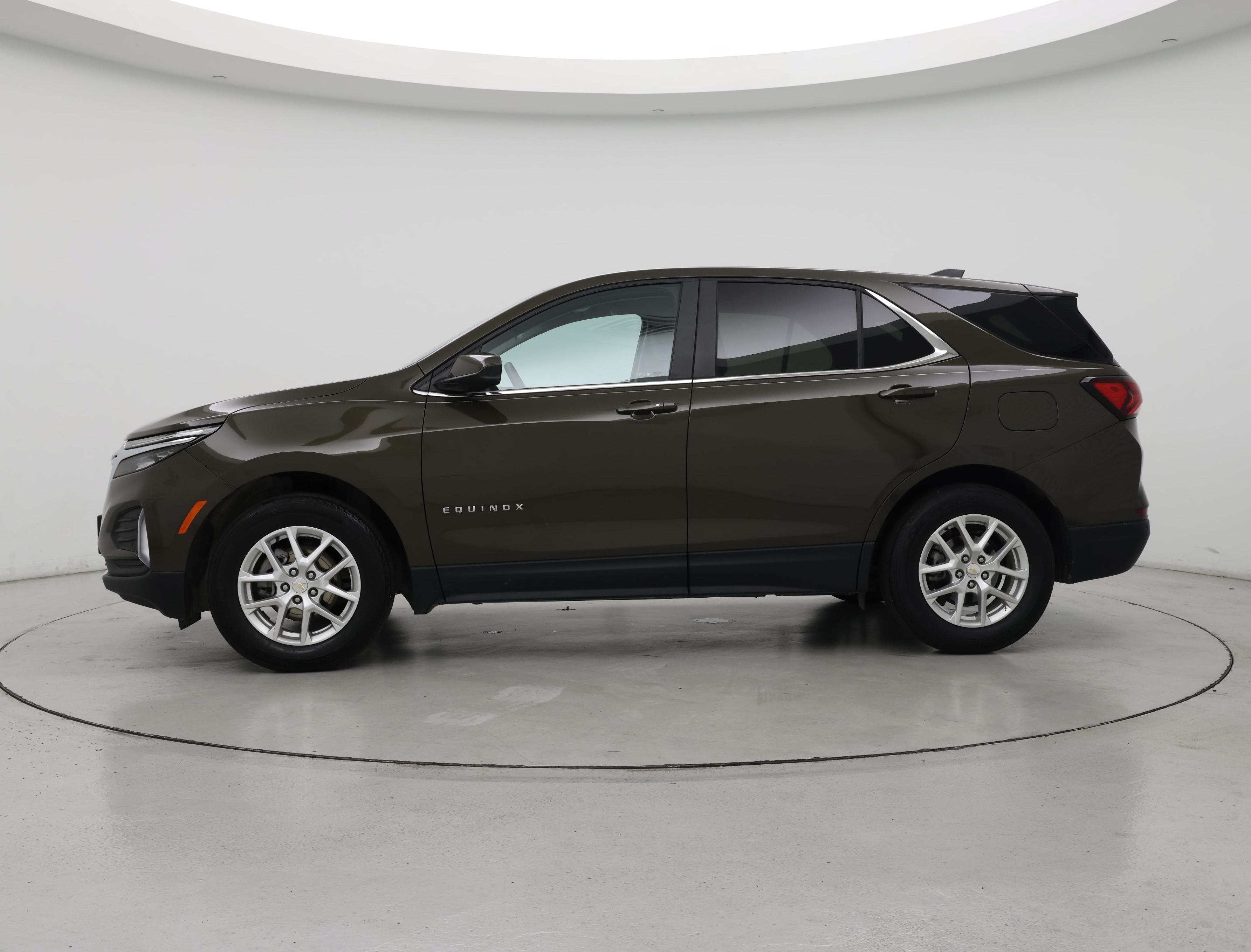 Thumbnail: 2024 Chevrolet Equinox - 3