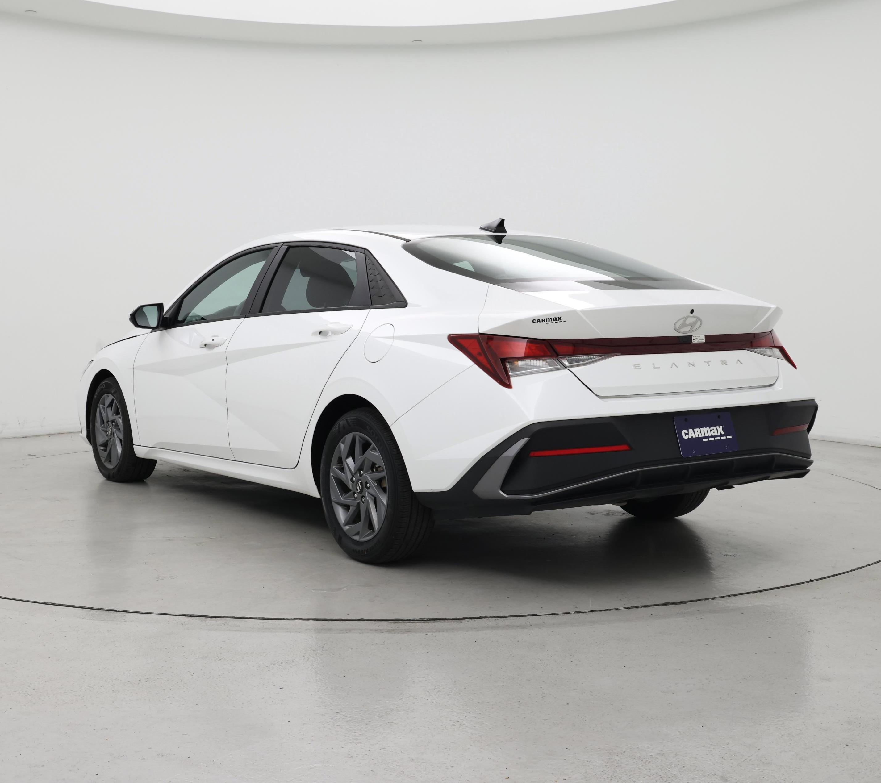 Thumbnail: 2024 Hyundai Elantra - 2