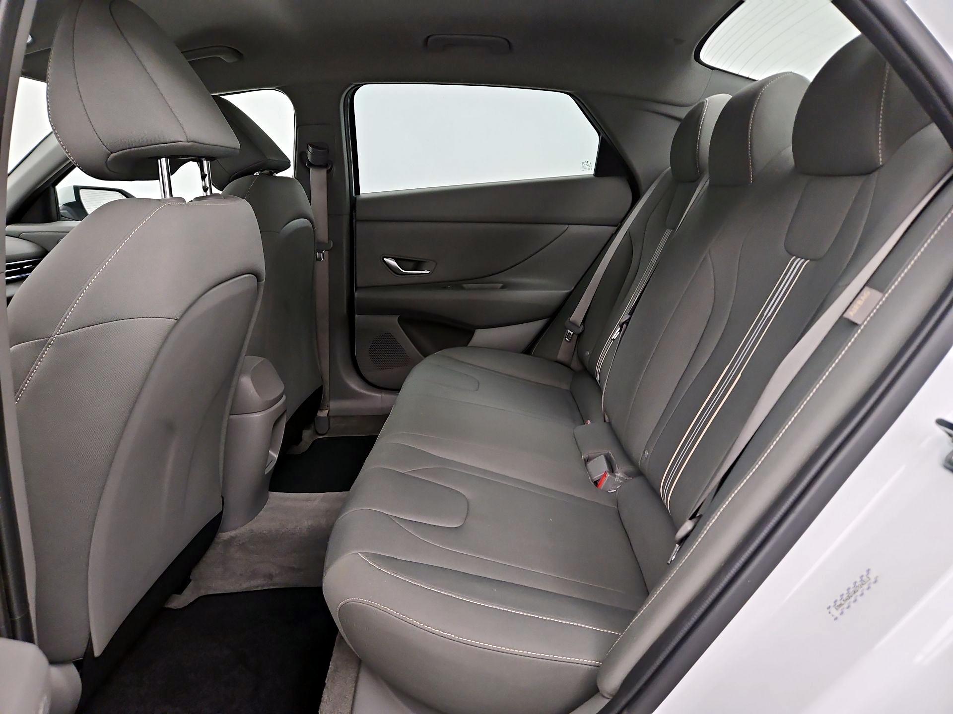 Thumbnail: 2024 Hyundai Elantra - 20
