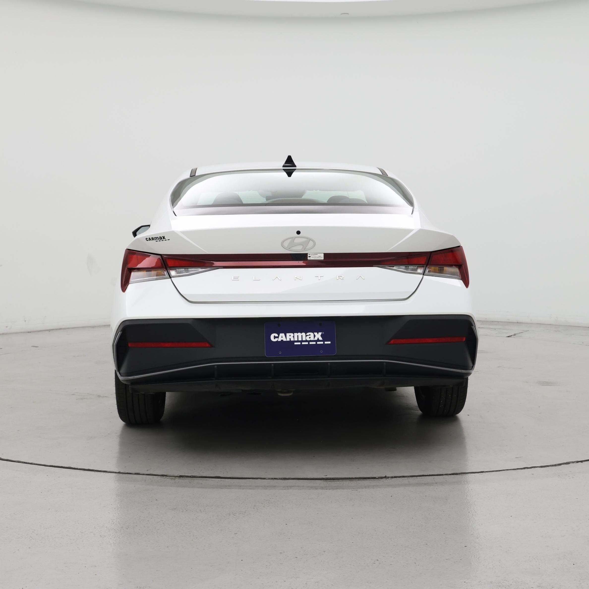 Thumbnail: 2024 Hyundai Elantra - 6