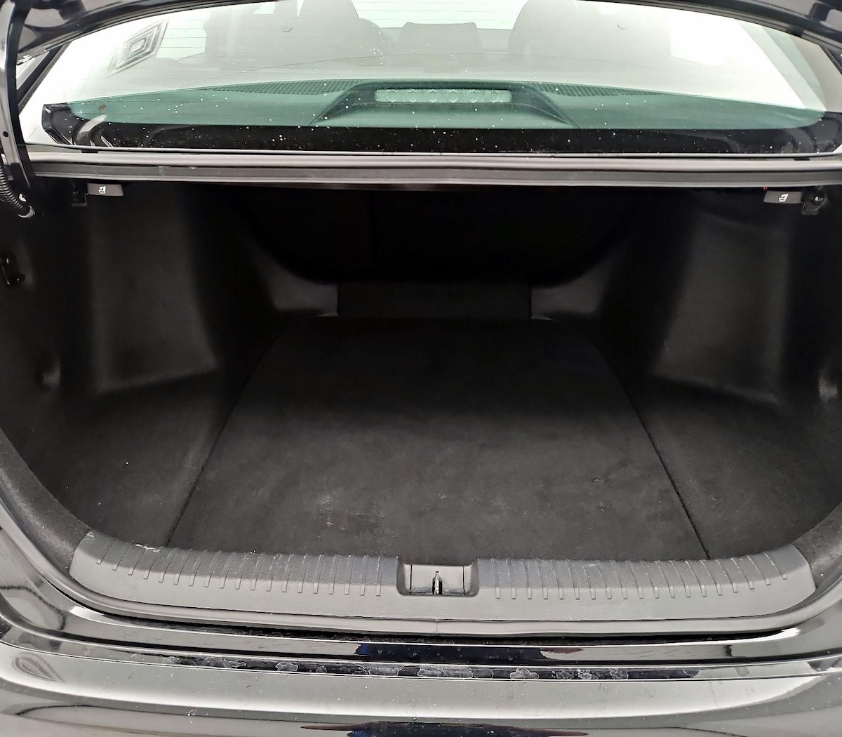 Trunk/Cargo (Seats Up)