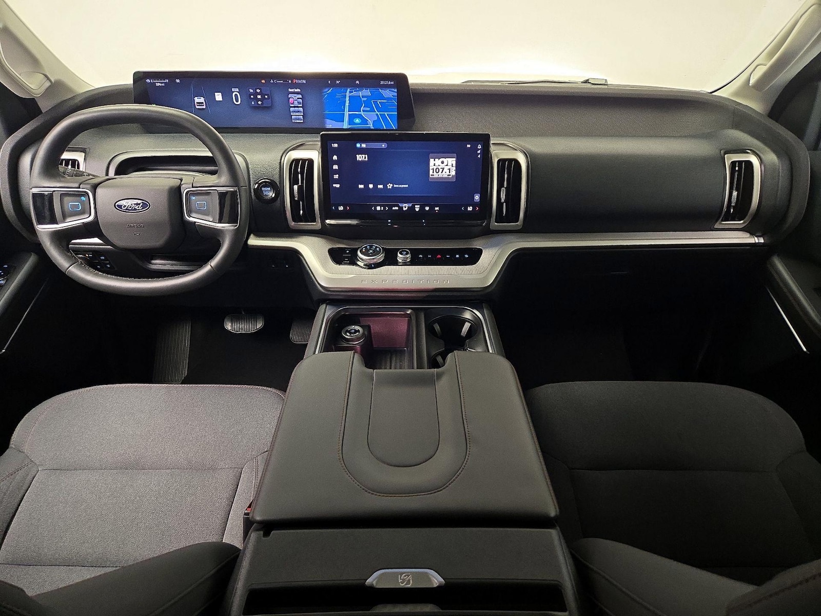 2025 Ford Expedition Active - Photo 10