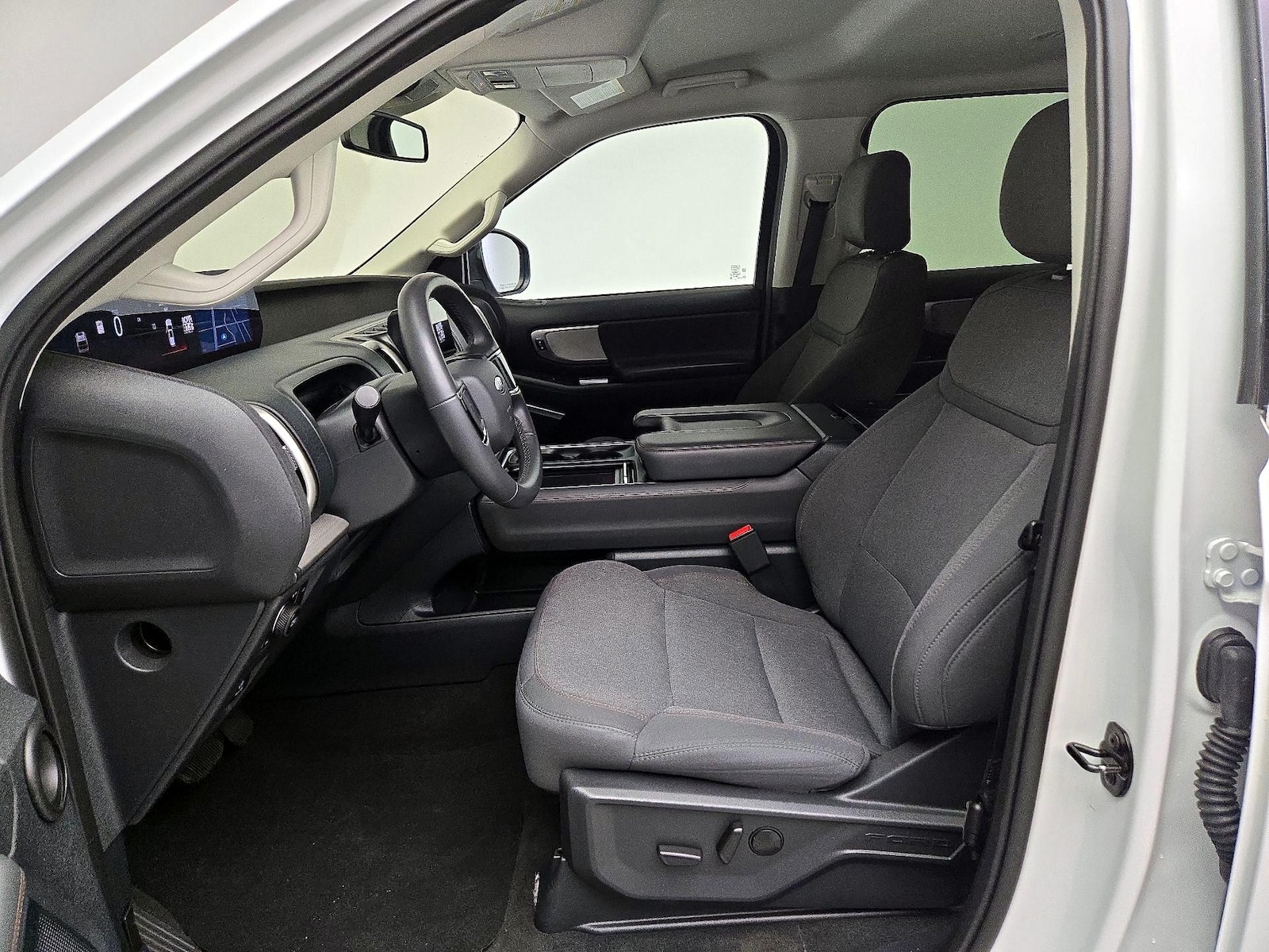 2025 Ford Expedition Active - Photo 12