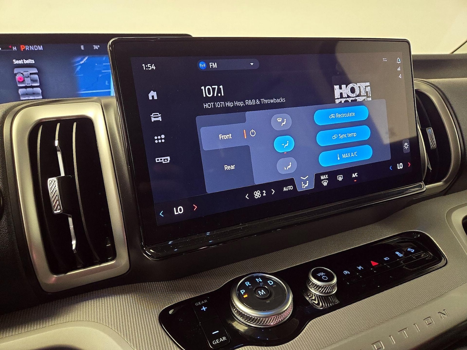 2025 Ford Expedition Active - Photo 18