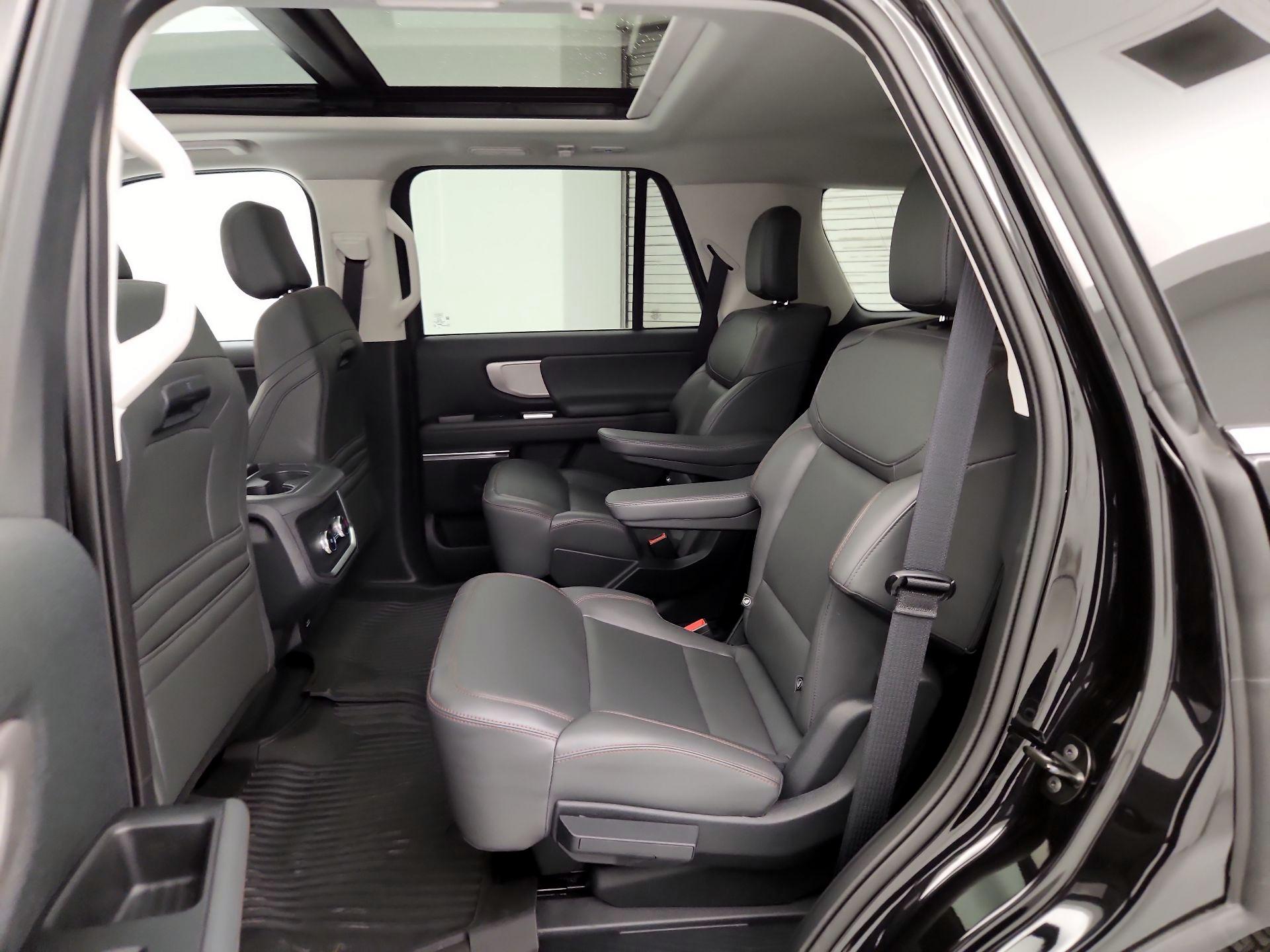 Thumbnail: 2025 Ford Expedition - 20