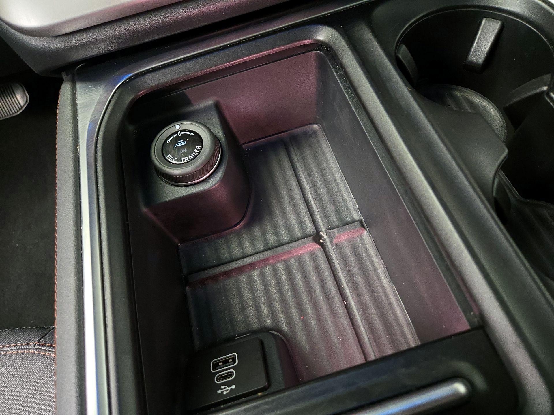 Thumbnail: 2025 Ford Expedition MAX - 19