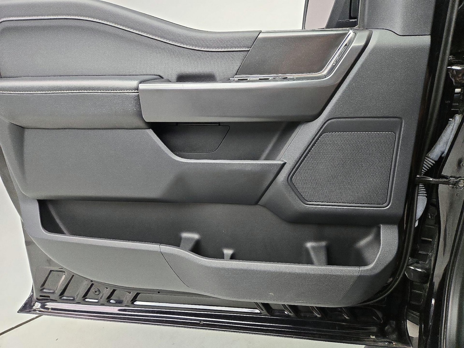 2024 Ford F-150 XLT - Photo 13