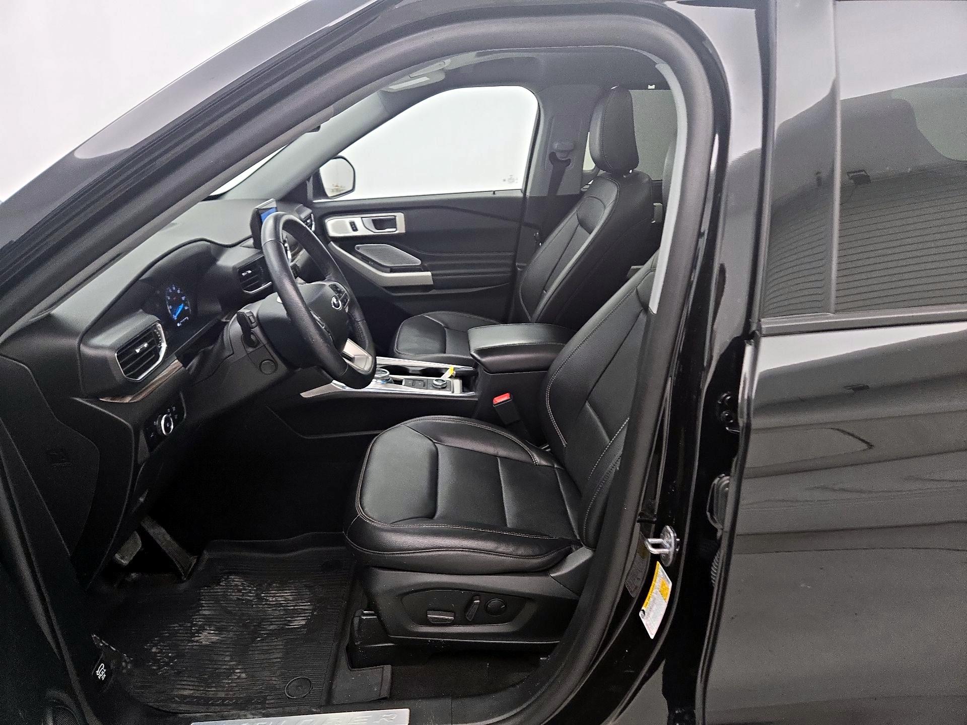 Thumbnail: 2023 Ford Explorer - 11