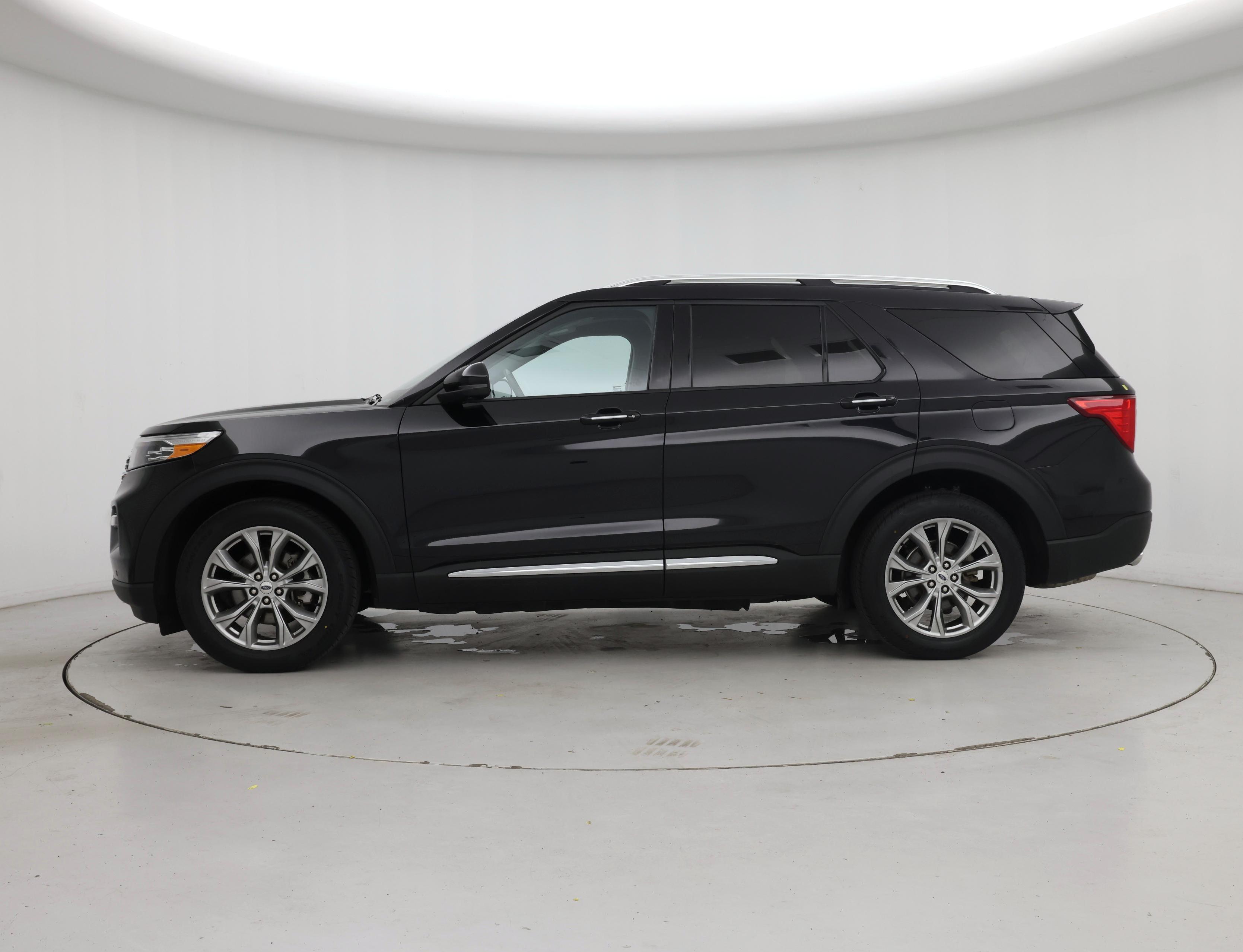 Thumbnail: 2023 Ford Explorer - 3