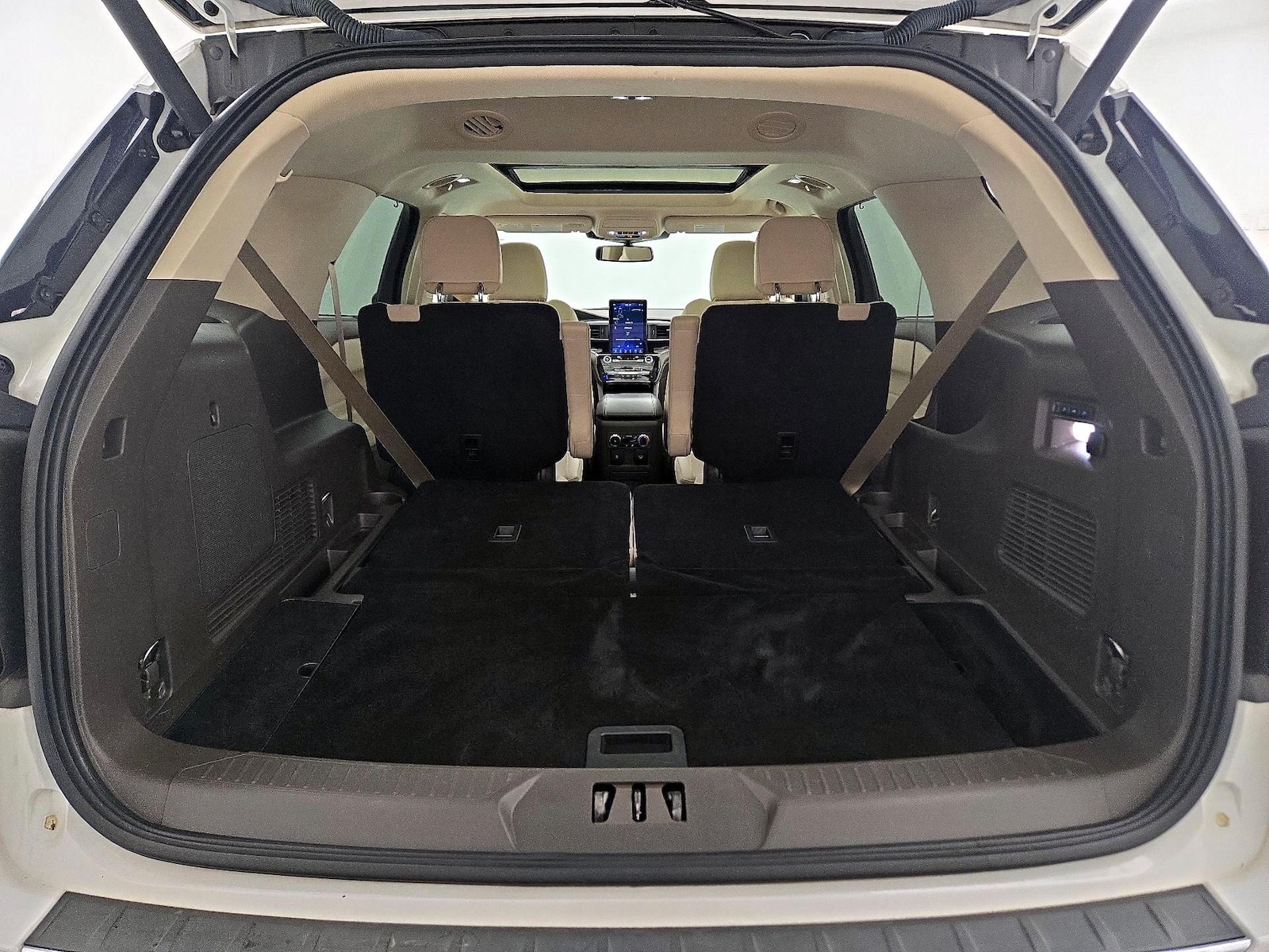 2023 Ford Explorer Platinum - Photo 23
