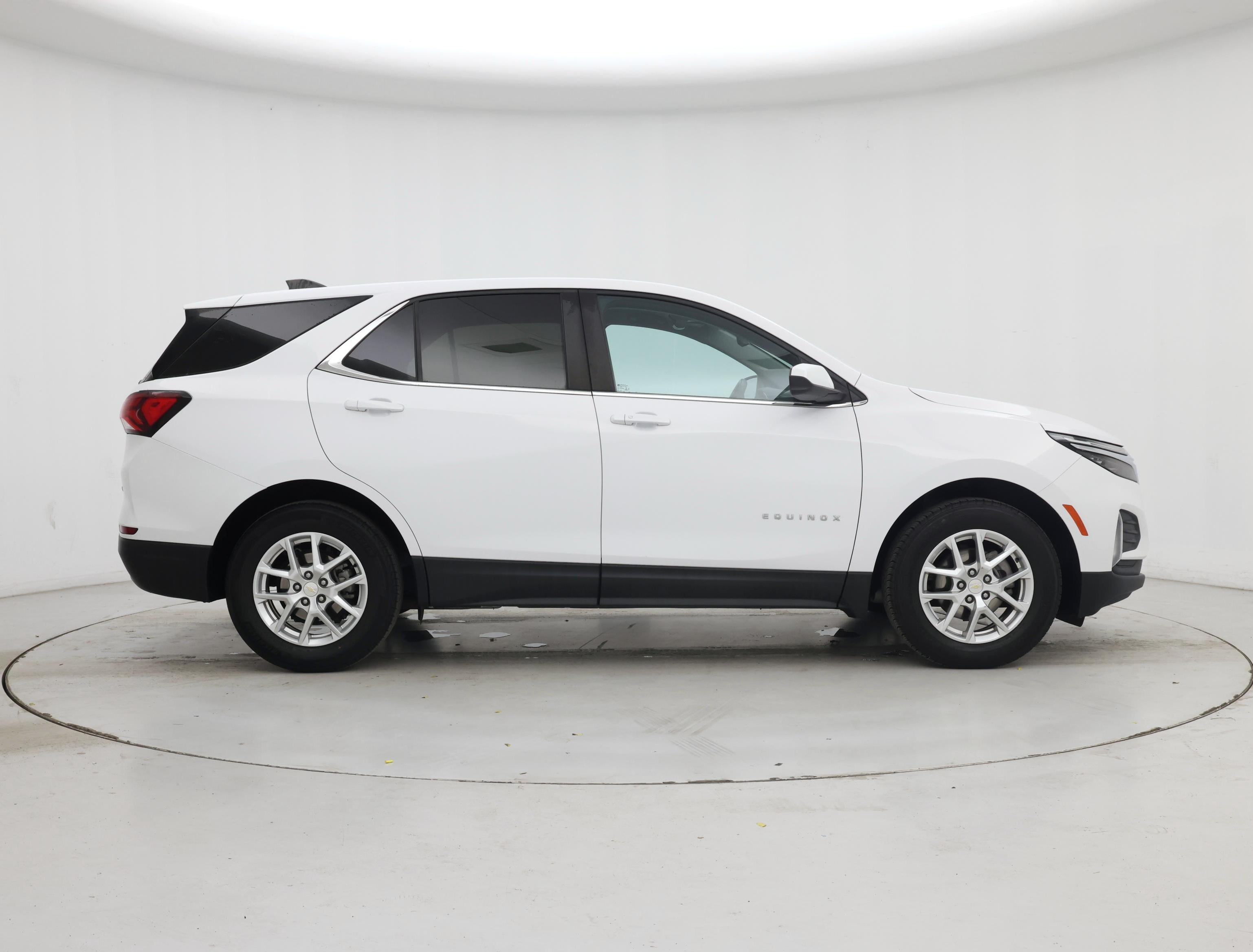 Thumbnail: 2022 Chevrolet Equinox - 7