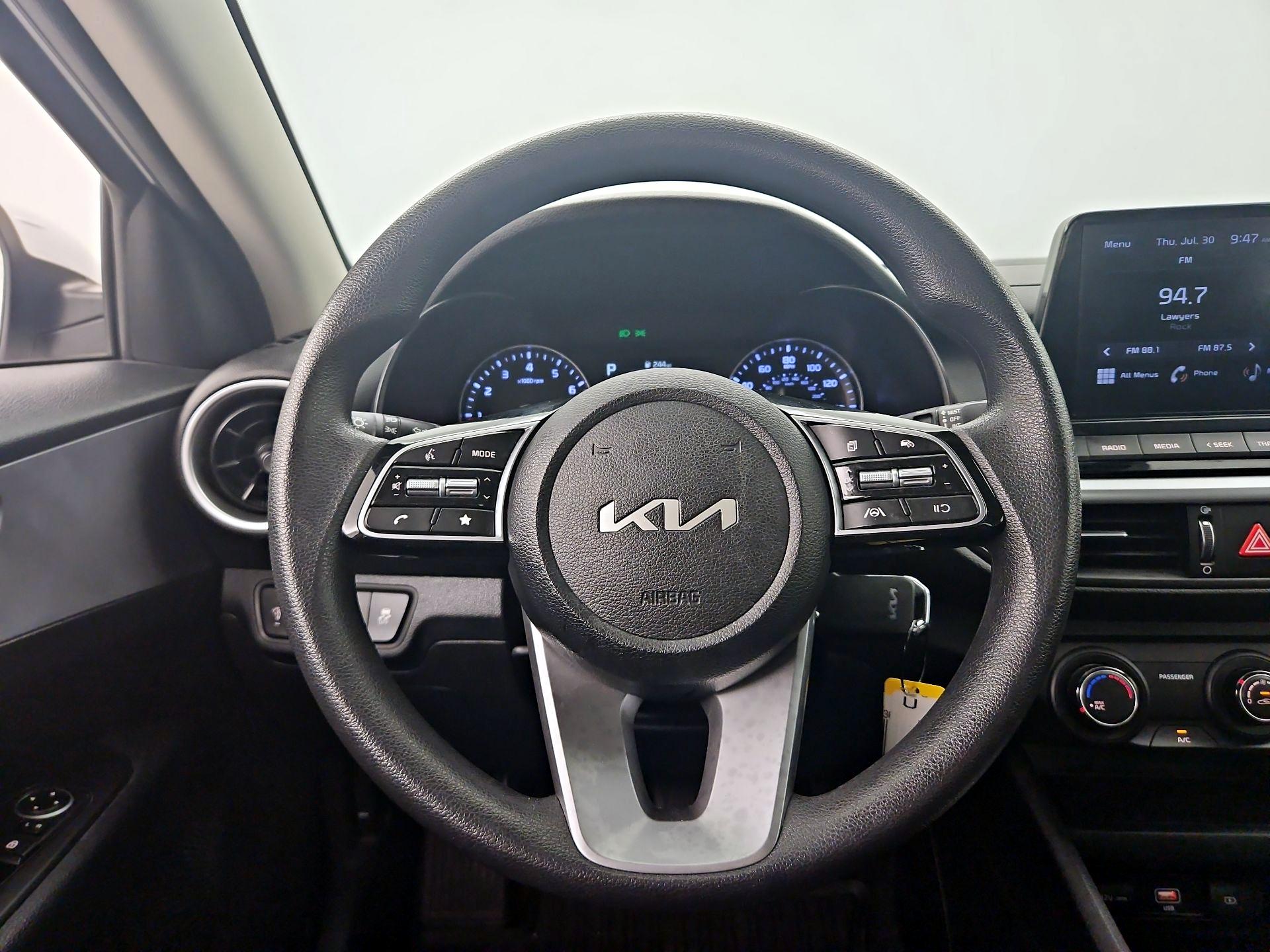 Thumbnail: 2024 Kia Forte - 10