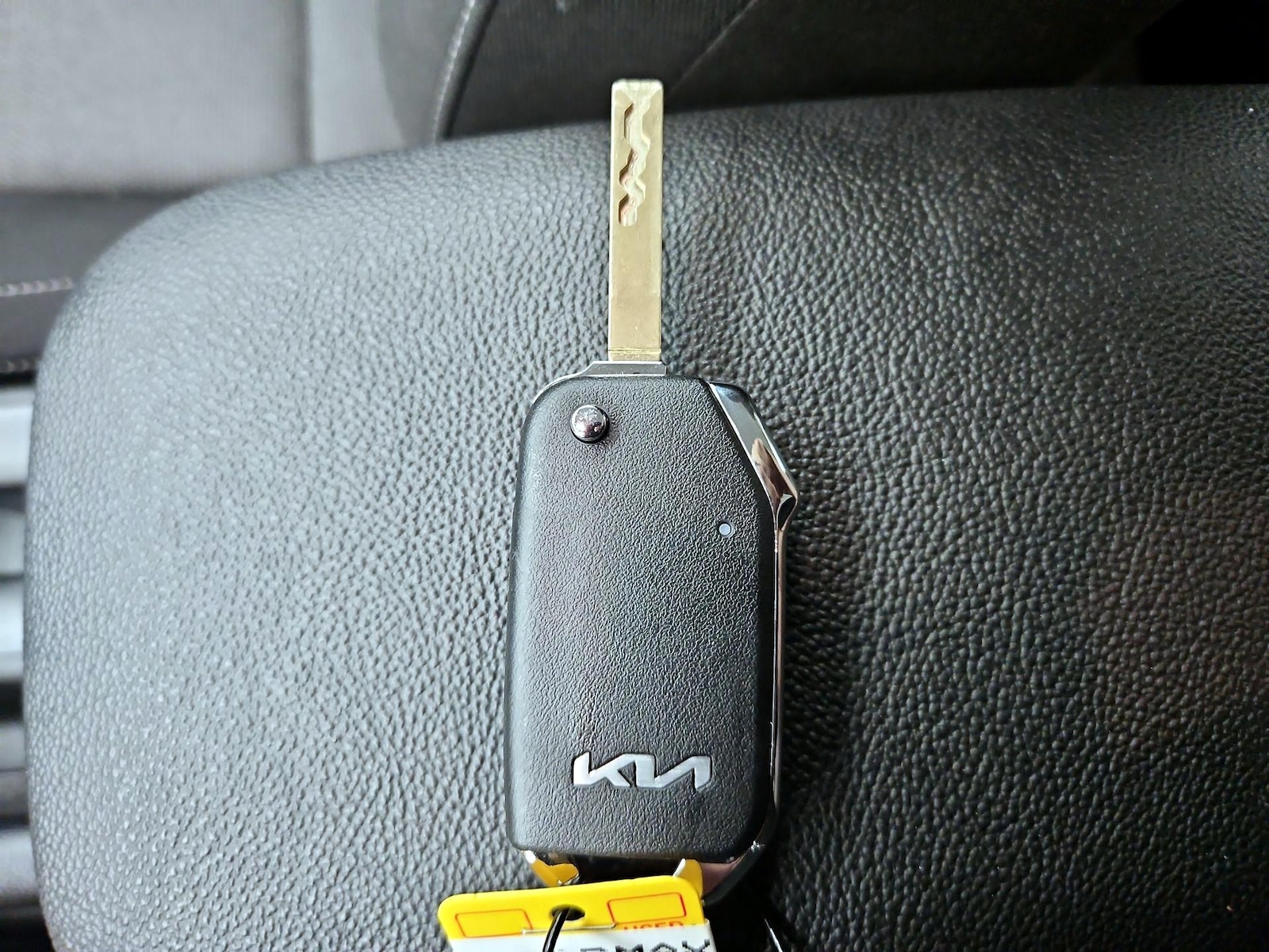 2024 Kia Forte LXS - Photo 23