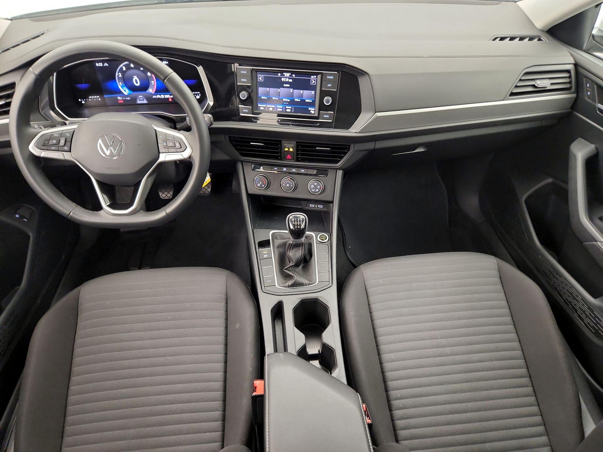Thumbnail: 2024 Volkswagen Jetta - 9