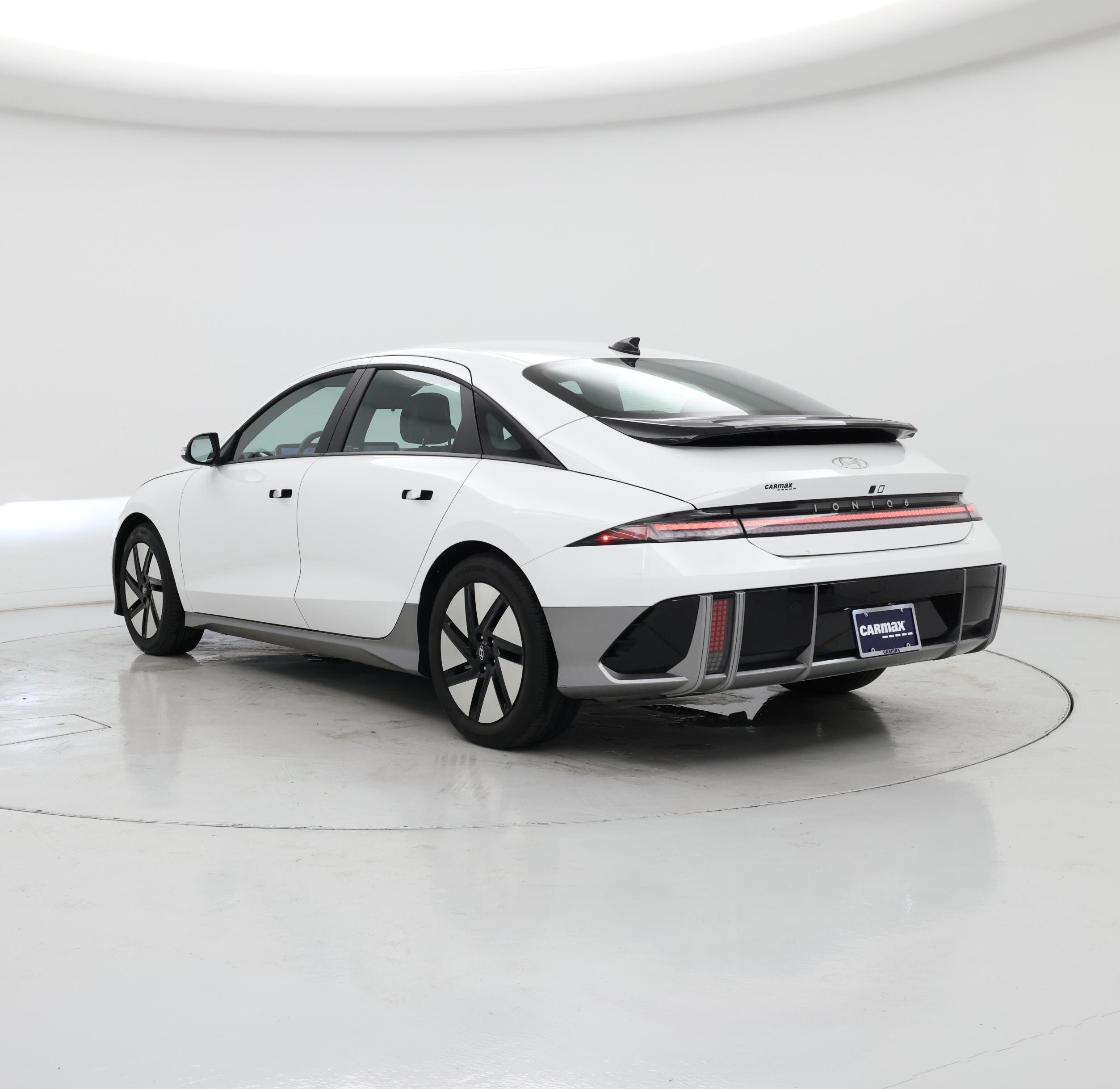 Thumbnail: 2024 Hyundai Ioniq 6 - 2