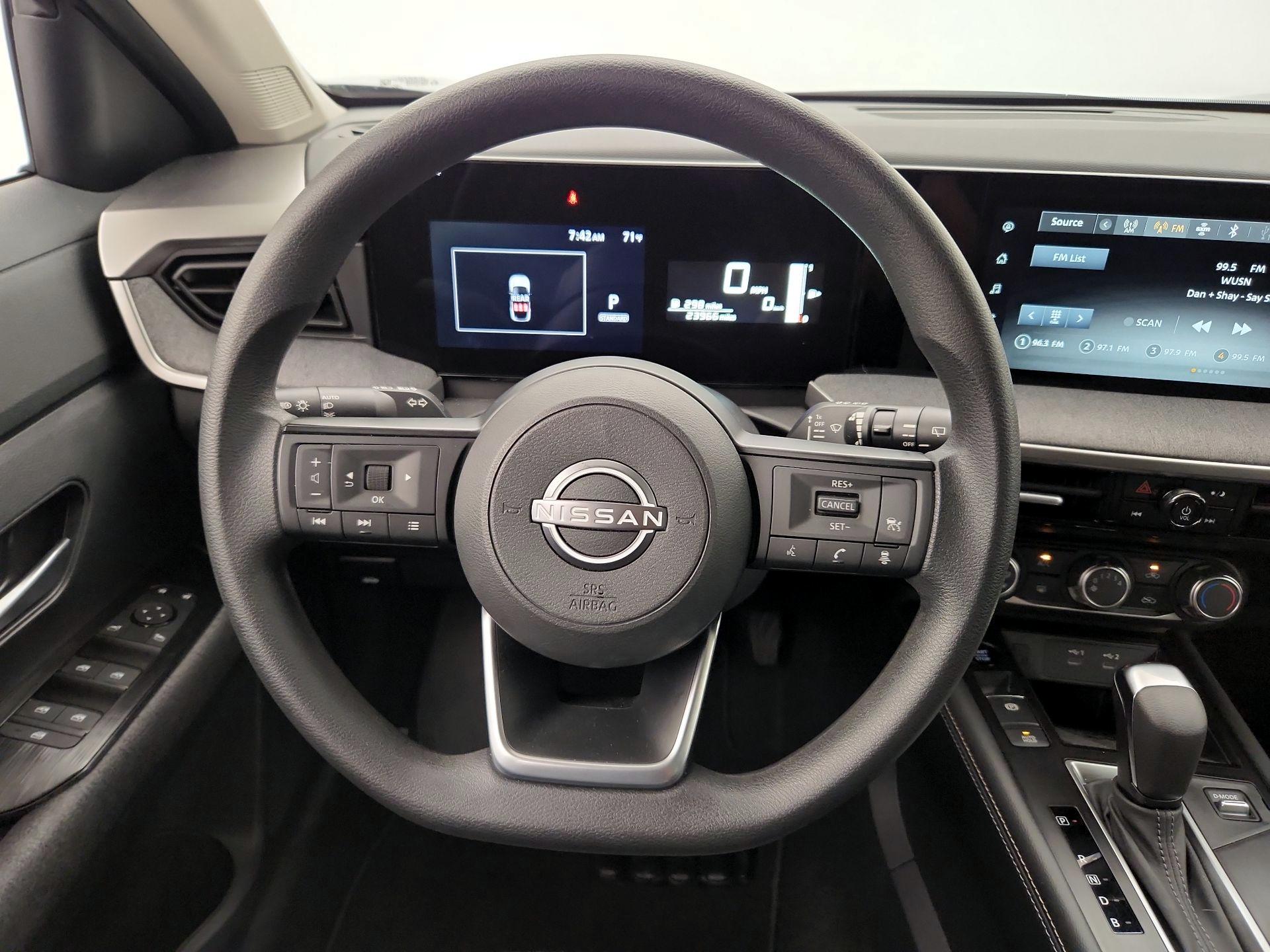 Thumbnail: 2025 Nissan Kicks - 10